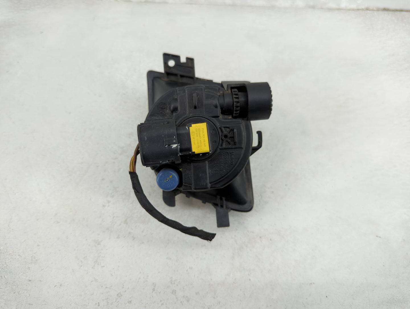 2011-2015 Bmw 740i Passenger Right Oem Fog Light Lamp Black - Oemusedautoparts1.com