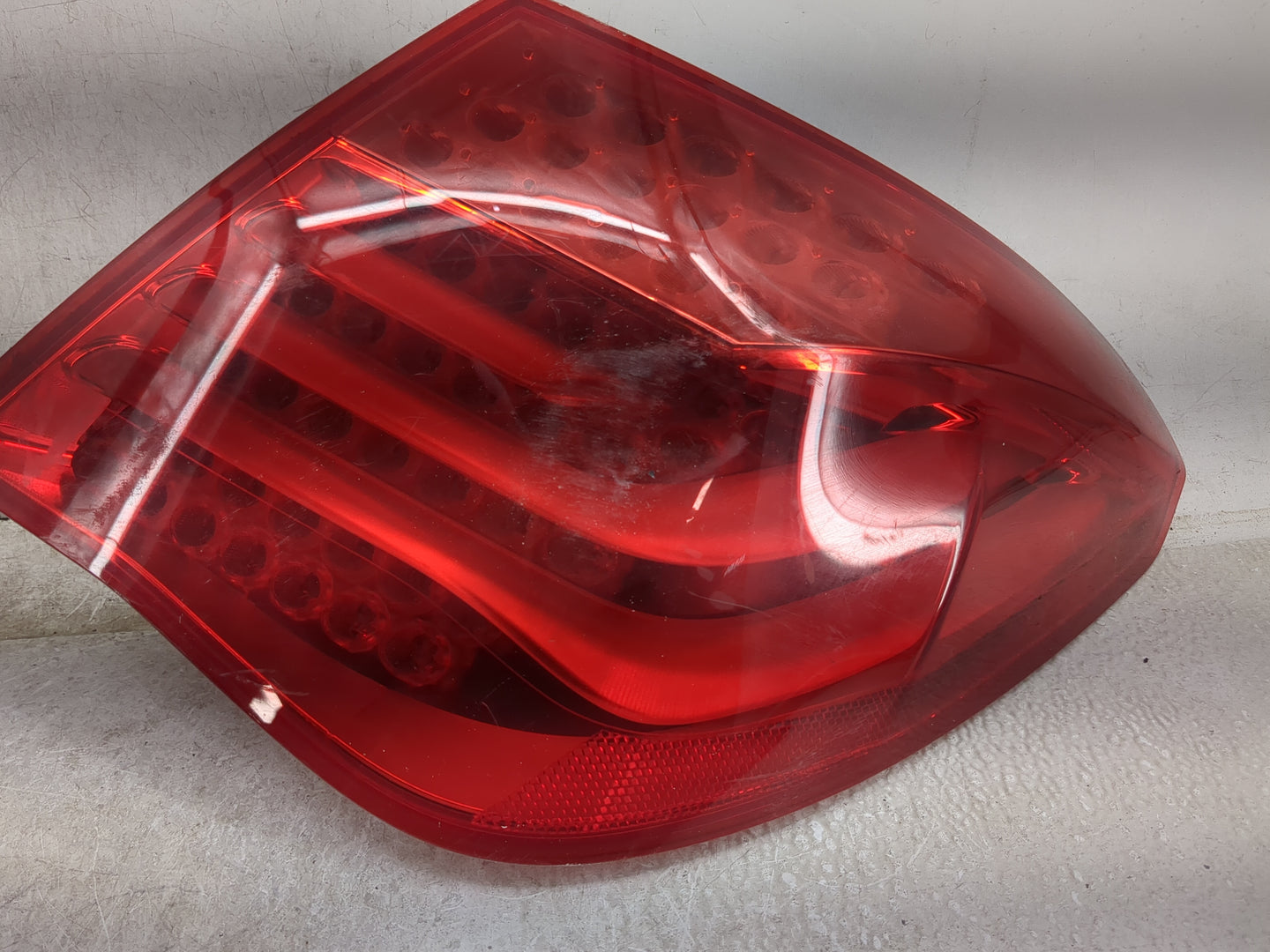 2011-2012 Bmw 740i Tail Light Assembly Passenger Right OEM P/N:EKK90Z 7182202, HK F01 T1 Fits Fits 2009 2010 2011 2012 OEM U