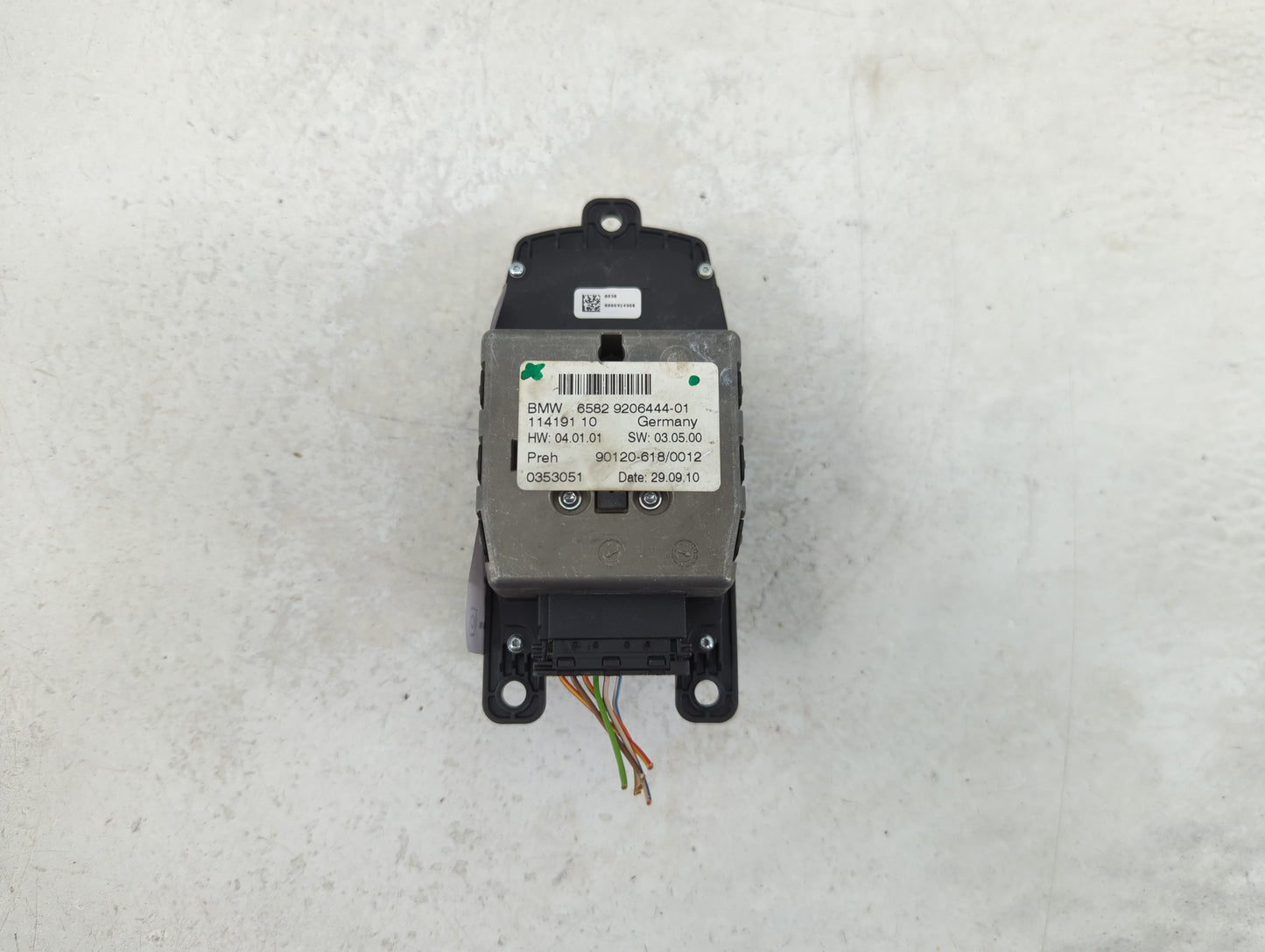 Bmw 740i Radio Control Panel - Oemusedautoparts1.com