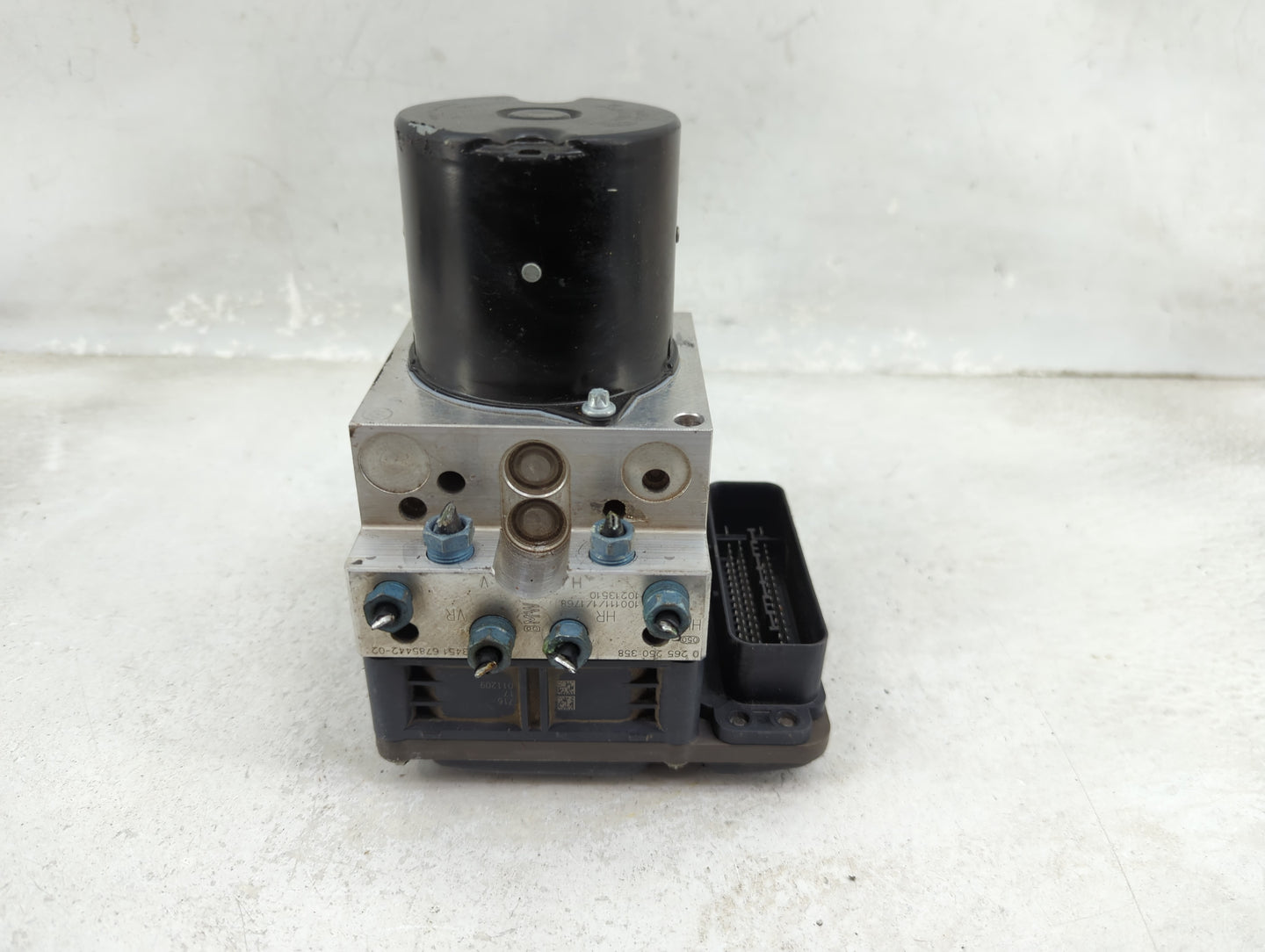 2011-2012 Bmw 740i ABS Pump Control Module Replacement P/N:0 265 250 358 Fits Fits 2009 2010 2011 2012 2013 OEM Used Auto Pa