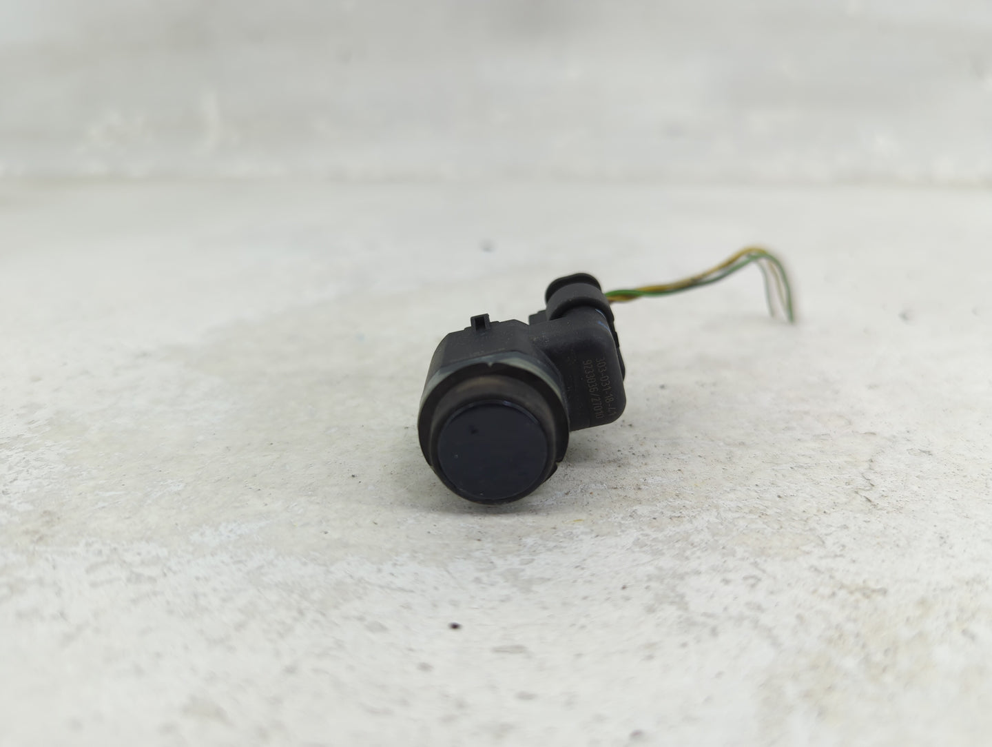 2011 Bmw 740i Front Park Assist Sensor Black 1456608 - Oemusedautoparts1.com
