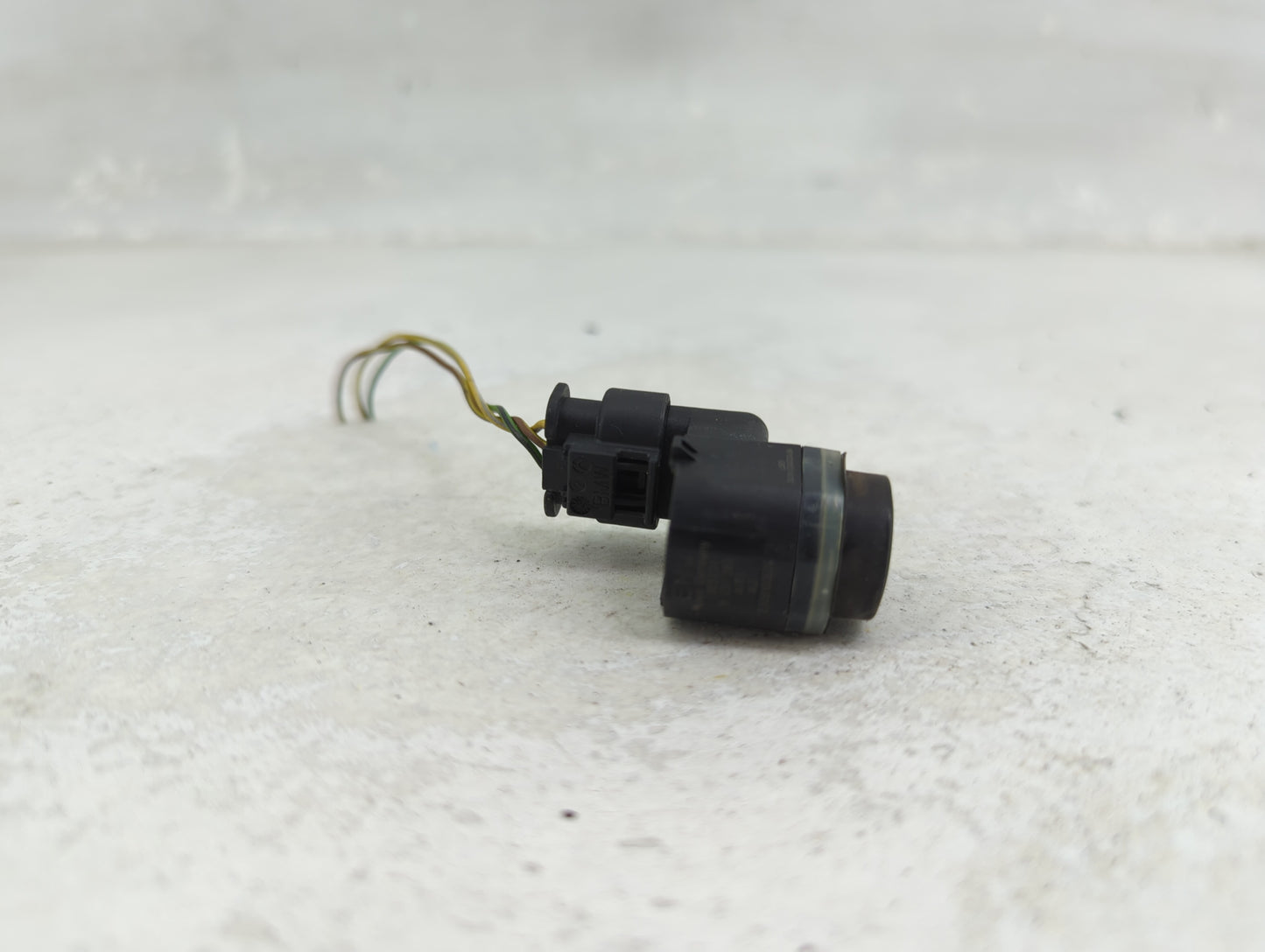 2011 Bmw 740i Front Park Assist Sensor Black 1456608 - Oemusedautoparts1.com