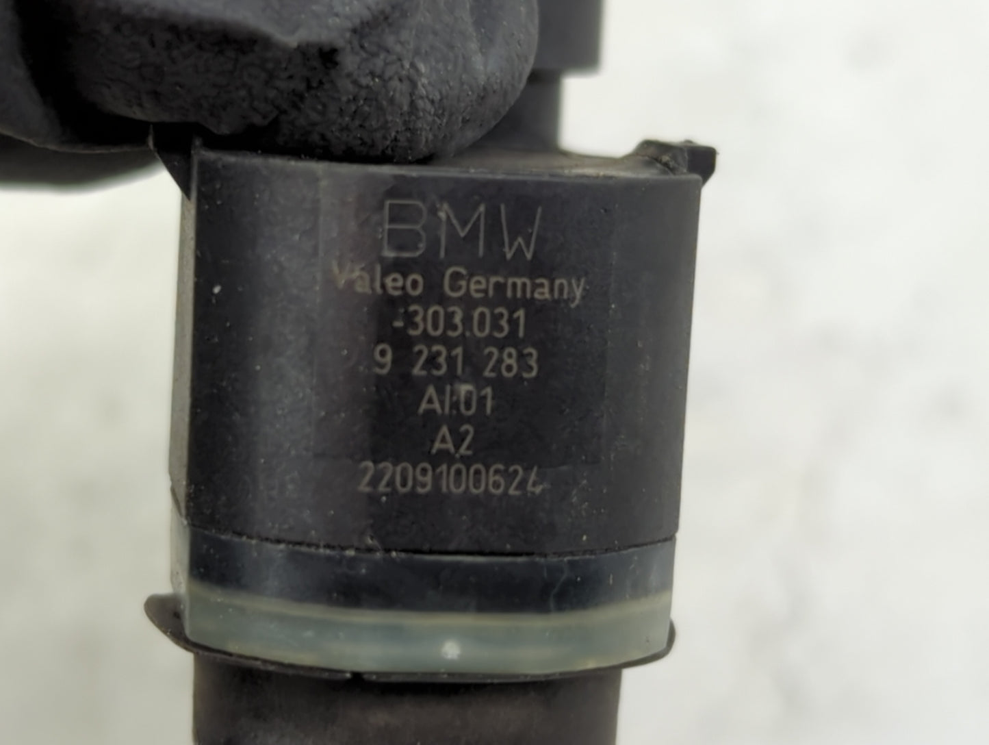 2011 Bmw 740i Front Park Assist Sensor Black 1456608 - Oemusedautoparts1.com