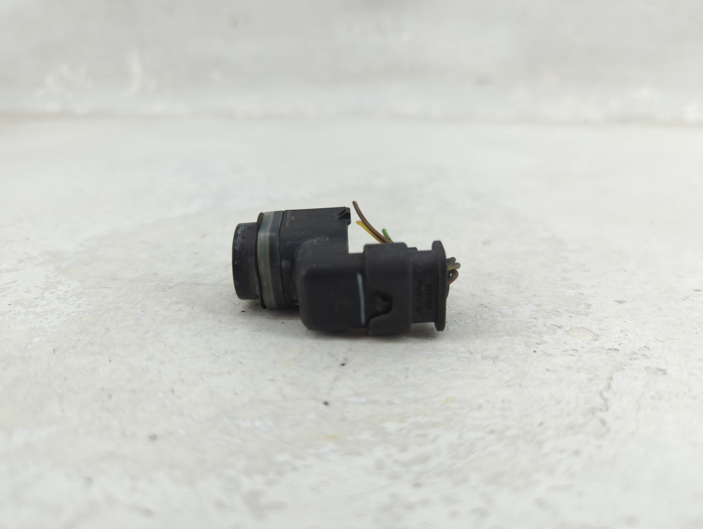 2011 Bmw 740i Front Park Assist Sensor Black - Oemusedautoparts1.com