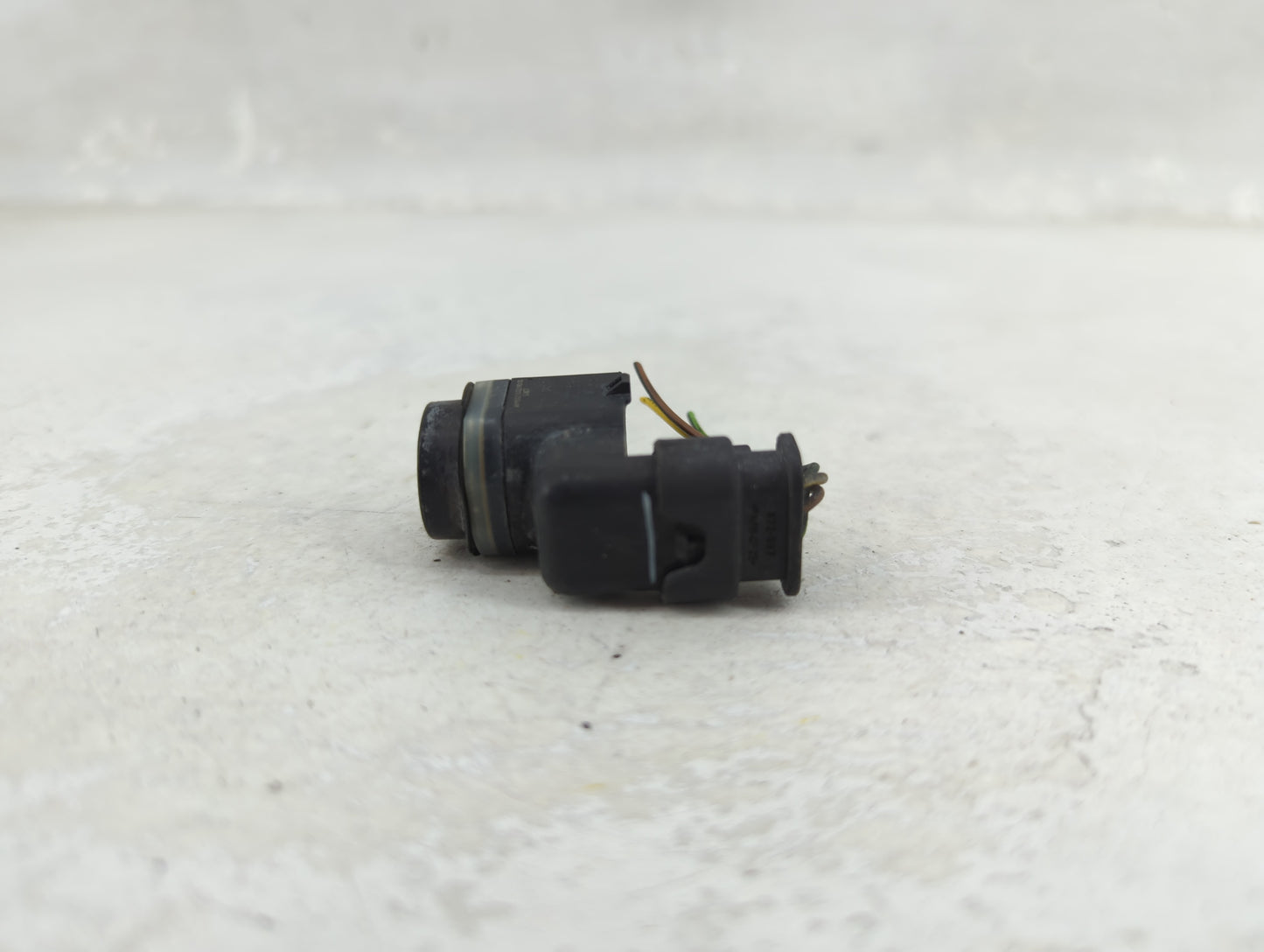 2011 Bmw 740i Front Park Assist Sensor Black - Oemusedautoparts1.com