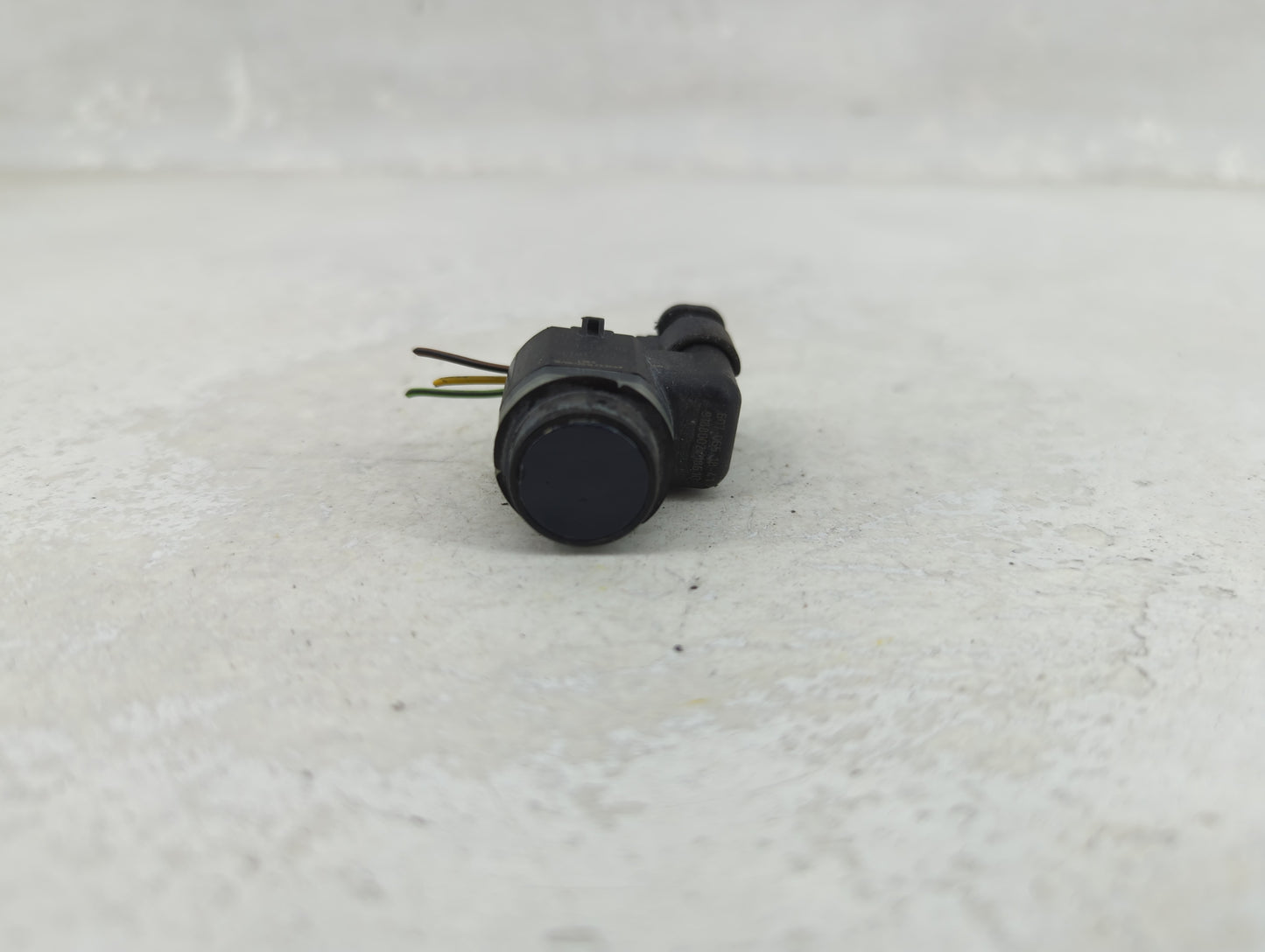 2011 Bmw 740i Front Park Assist Sensor Black - Oemusedautoparts1.com