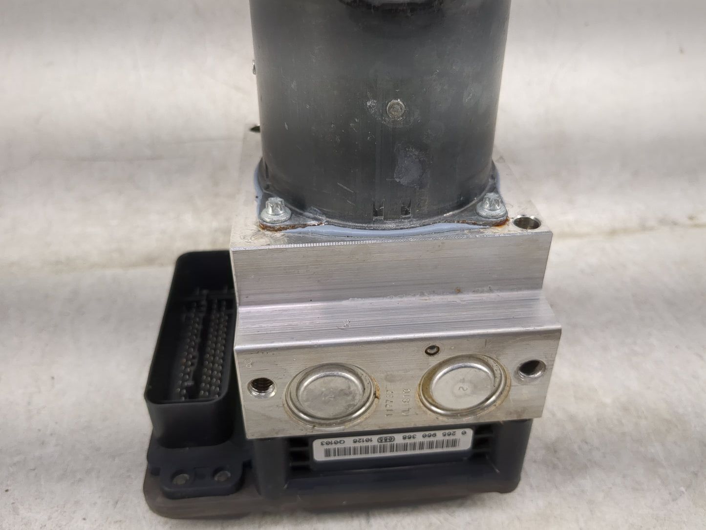 2011-2012 Bmw 740i ABS Pump Control Module Replacement P/N:0 265 250 358 Fits Fits 2009 2010 2011 2012 2013 OEM Used Auto Pa