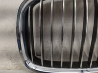 2011-2012 Bmw 740i Front Grille Bumper Not Included - Oemusedautoparts1.com