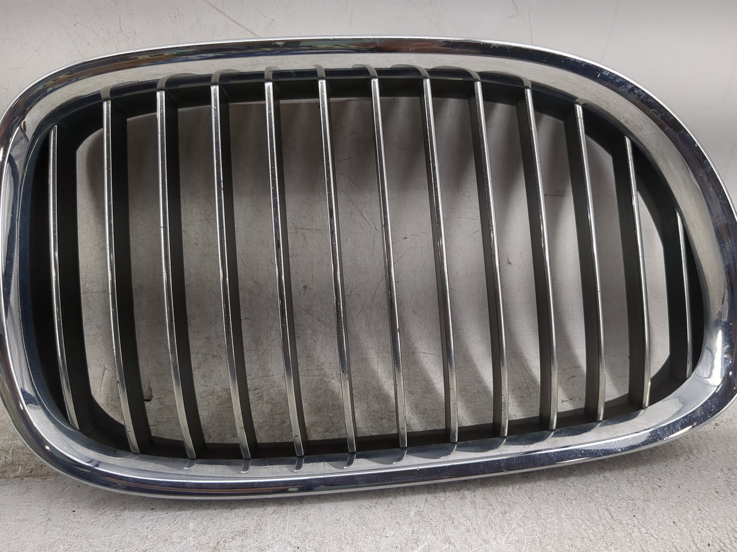 2011-2012 Bmw 740i Front Grille Bumper Not Included 1459915 - Oemusedautoparts1.com