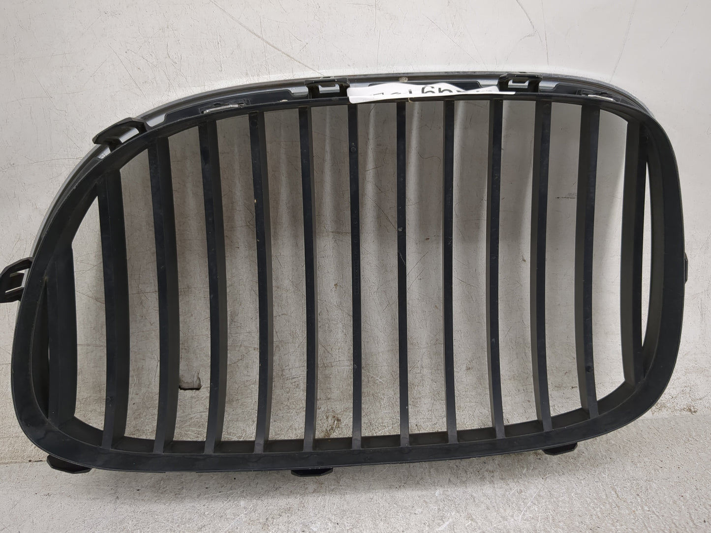 2011-2012 Bmw 740i Front Grille Bumper Not Included 1459915 - Oemusedautoparts1.com