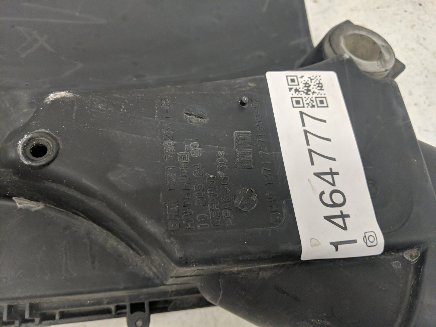 2011-2012 Bmw 740i Air Cleaner Intake-duct Hose Tube 1464777 - Oemusedautoparts1.com