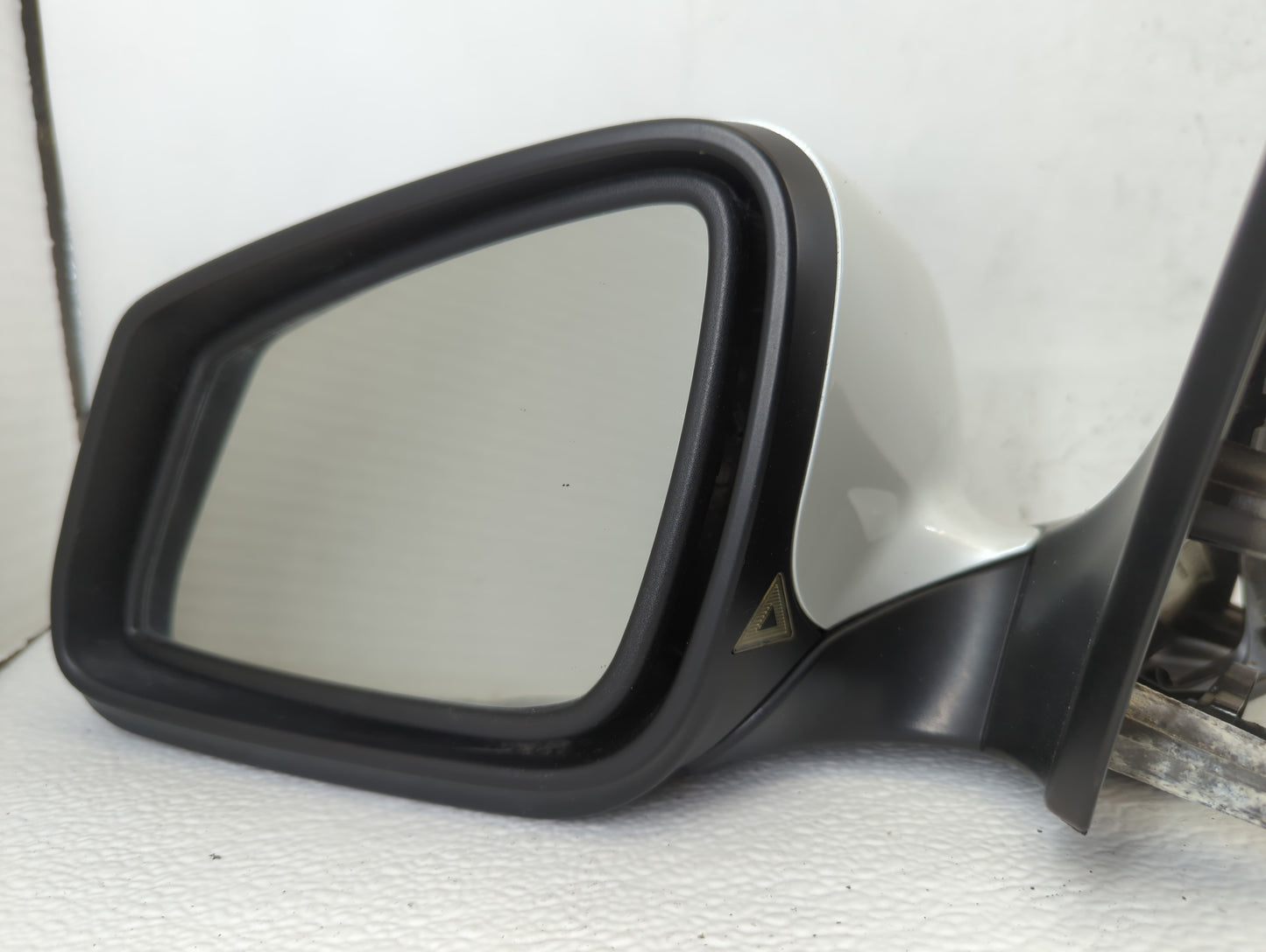 2011-2012 Bmw 740i Driver Side View Mirror - Left Door Mirror OEM Used - Oemusedautoparts1.com