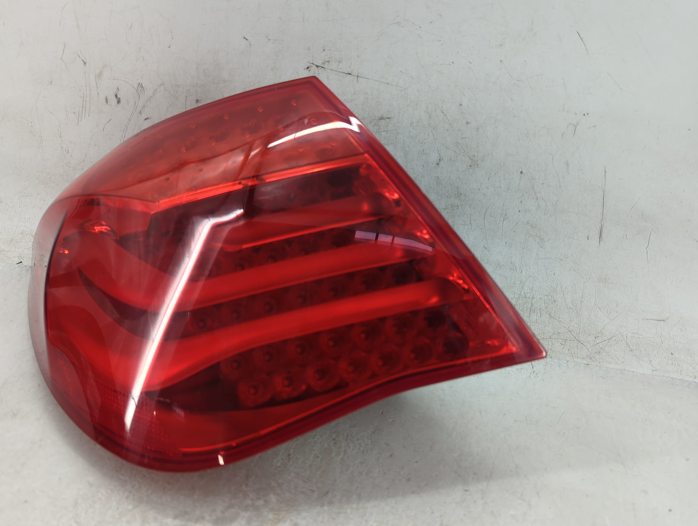 2009-2012 Bmw 750i Tail Light Assembly Driver Left OEM P/N:7182201 Fits Fits 2009 2010 2011 2012 OEM Used Auto Parts - Oemus
