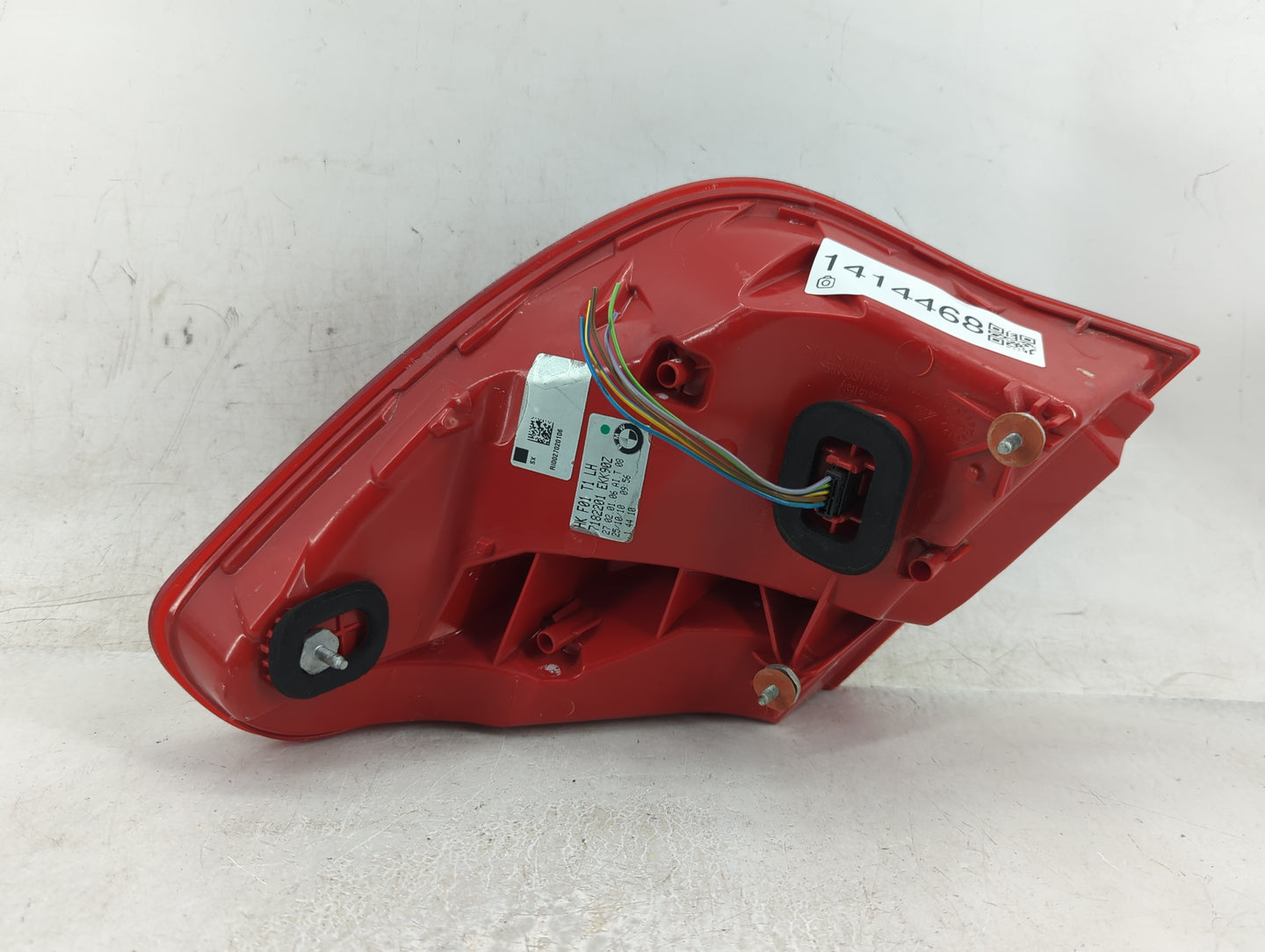 2009-2012 Bmw 750i Tail Light Assembly Driver Left OEM P/N:7182201 Fits Fits 2009 2010 2011 2012 OEM Used Auto Parts - Oemus