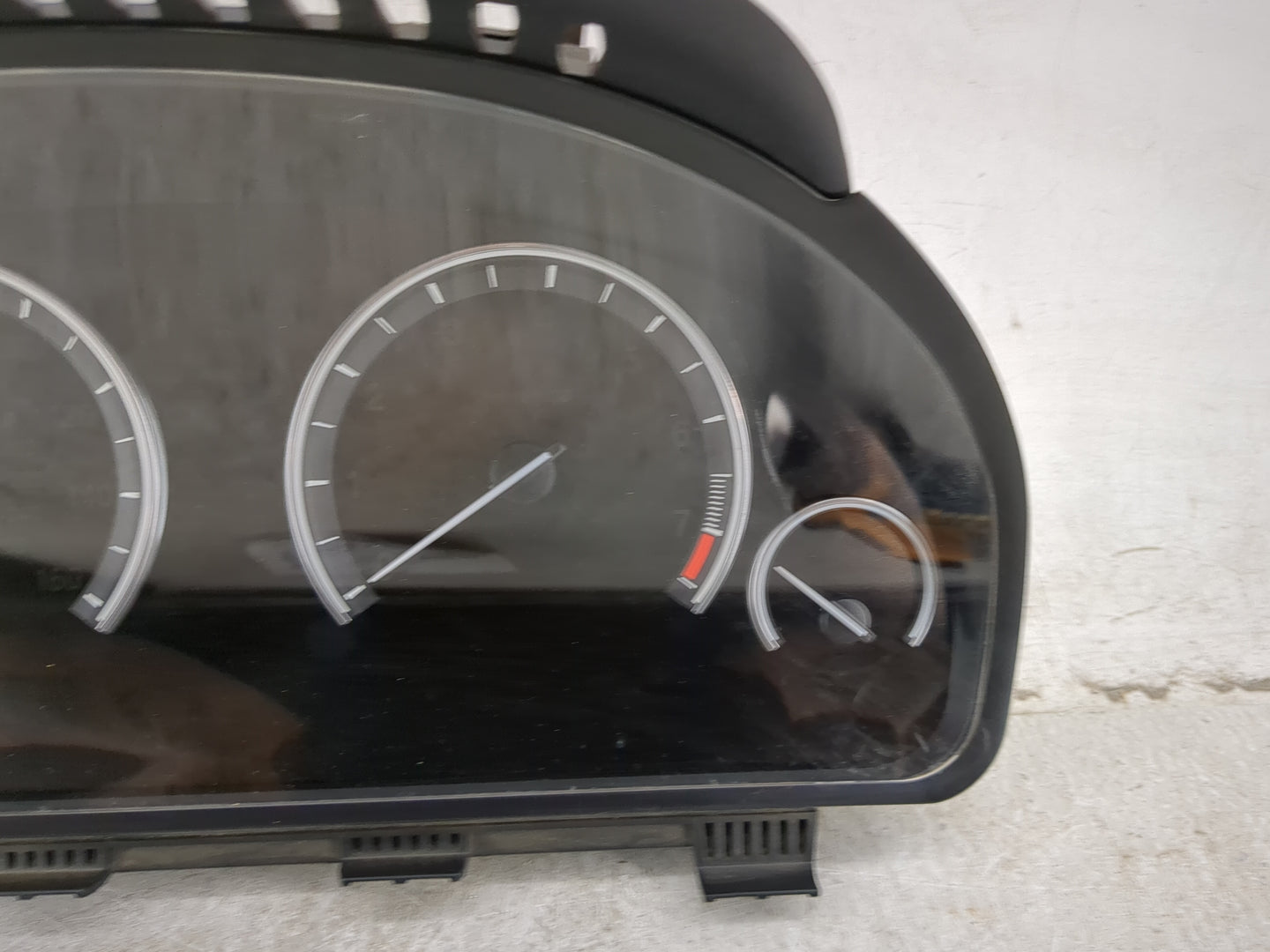2011 Bmw 750i Instrument Cluster Speedometer Gauges P/N:0 263 688 100 9 249 573-01 Miles: Fits Fits 2010 OEM Used Auto Parts