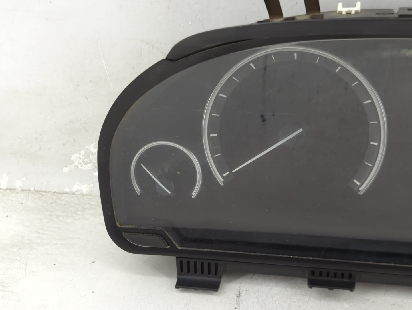 2011 Bmw 750i Instrument Cluster Speedometer Gauges P/N:0 263 688 100 9 249 573 -01 Miles: Fits Fits 2010 OEM Used Auto Part