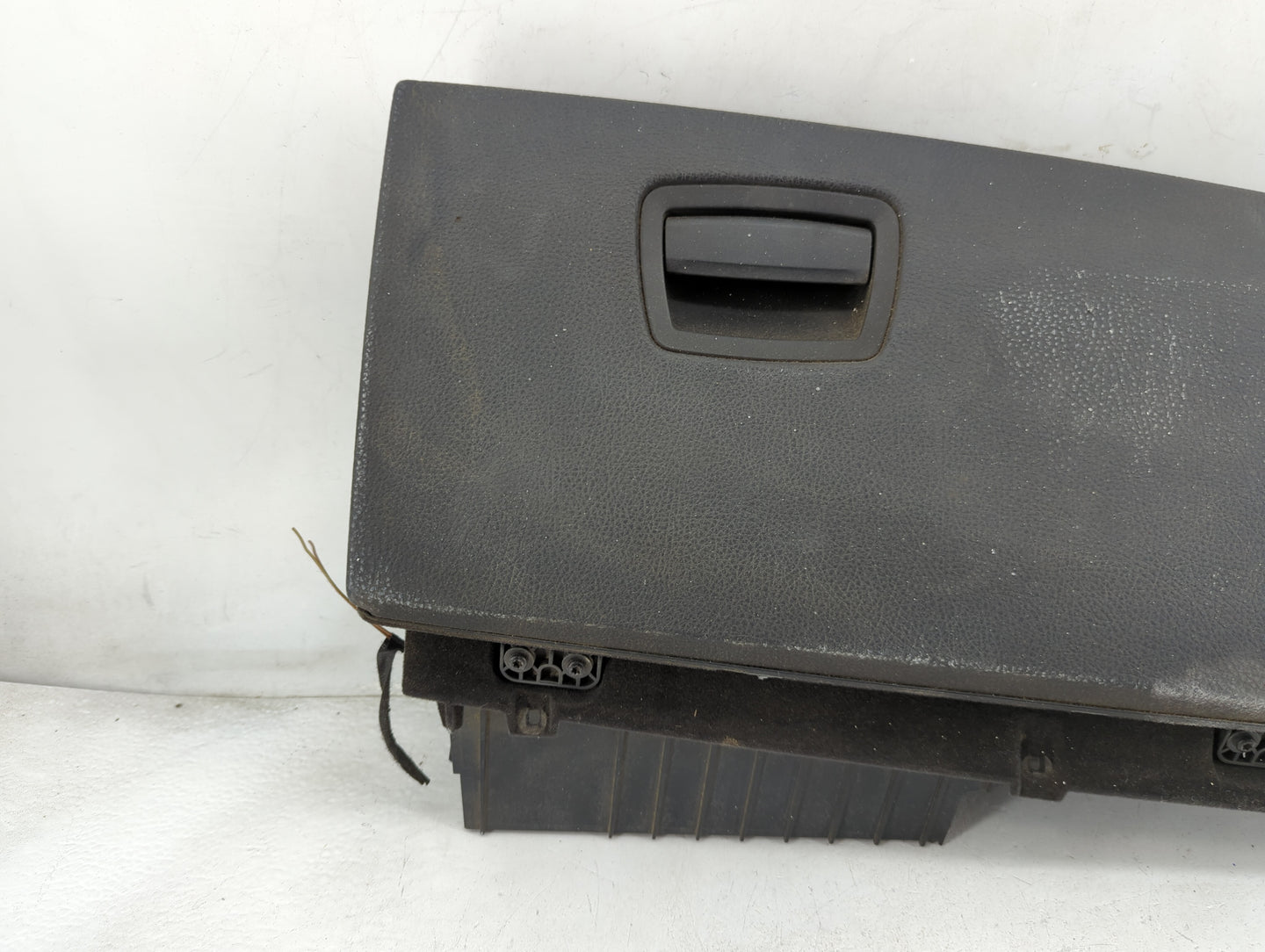 2011 Bmw 750i Passenger Glove Box Door Storage Compartment - Oemusedautoparts1.com