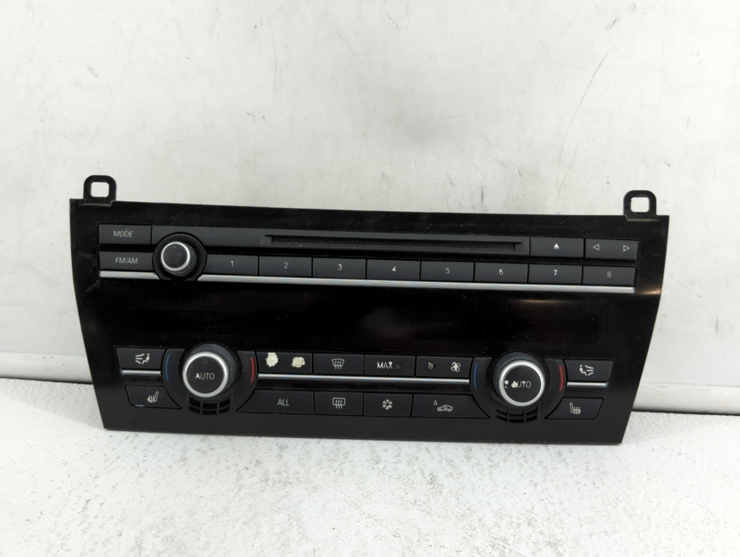 2011-2015 Bmw 750i Am Fm Cd Player Radio Receiver - Oemusedautoparts1.com
