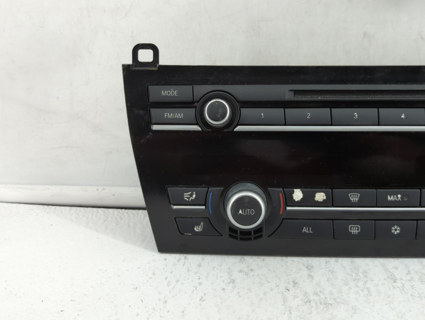 2011-2015 Bmw 750i Am Fm Cd Player Radio Receiver - Oemusedautoparts1.com