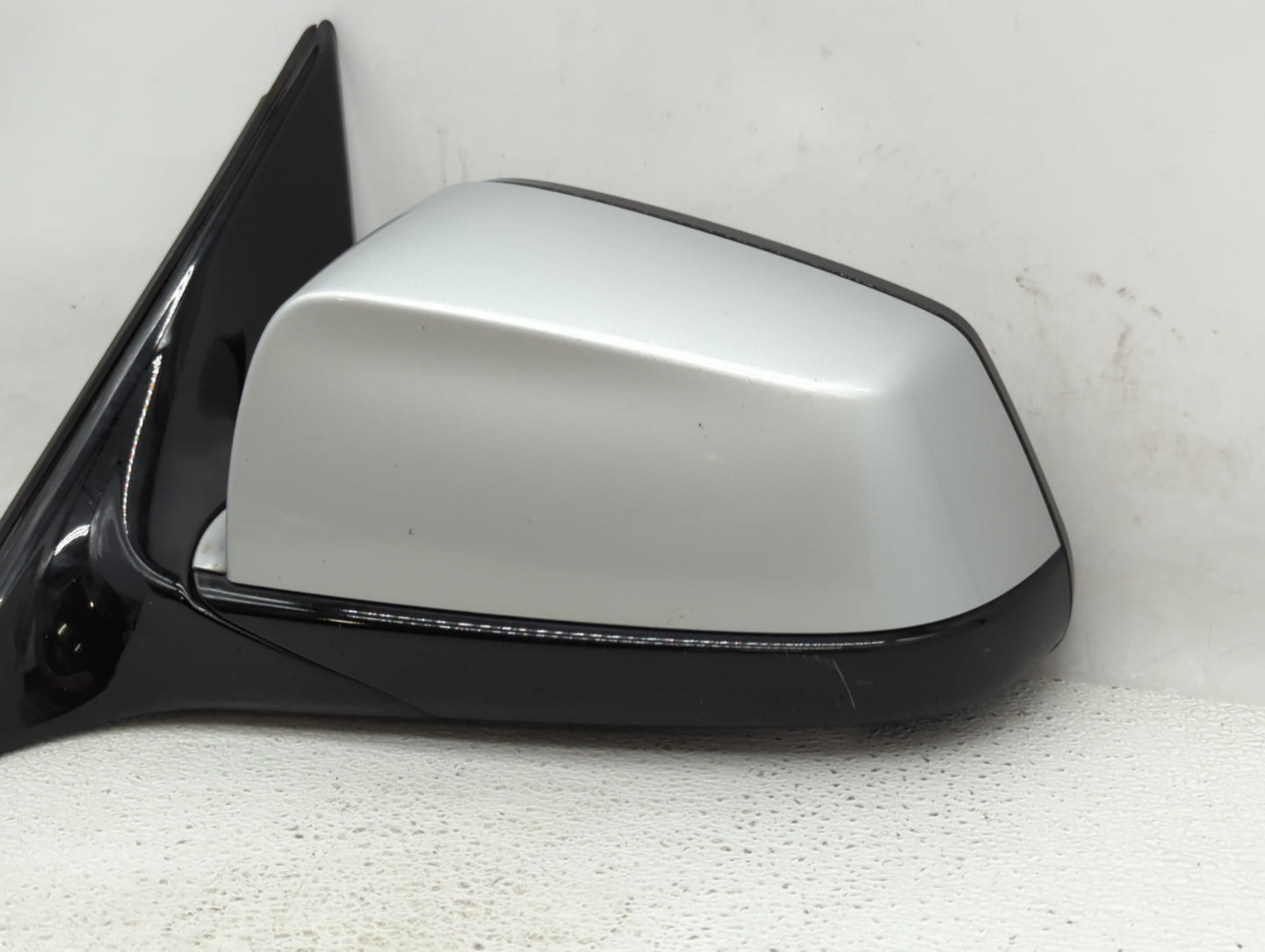 2009-2012 Bmw 750i Driver Side View Mirror - Left Door Mirror OEM Used - Oemusedautoparts1.com