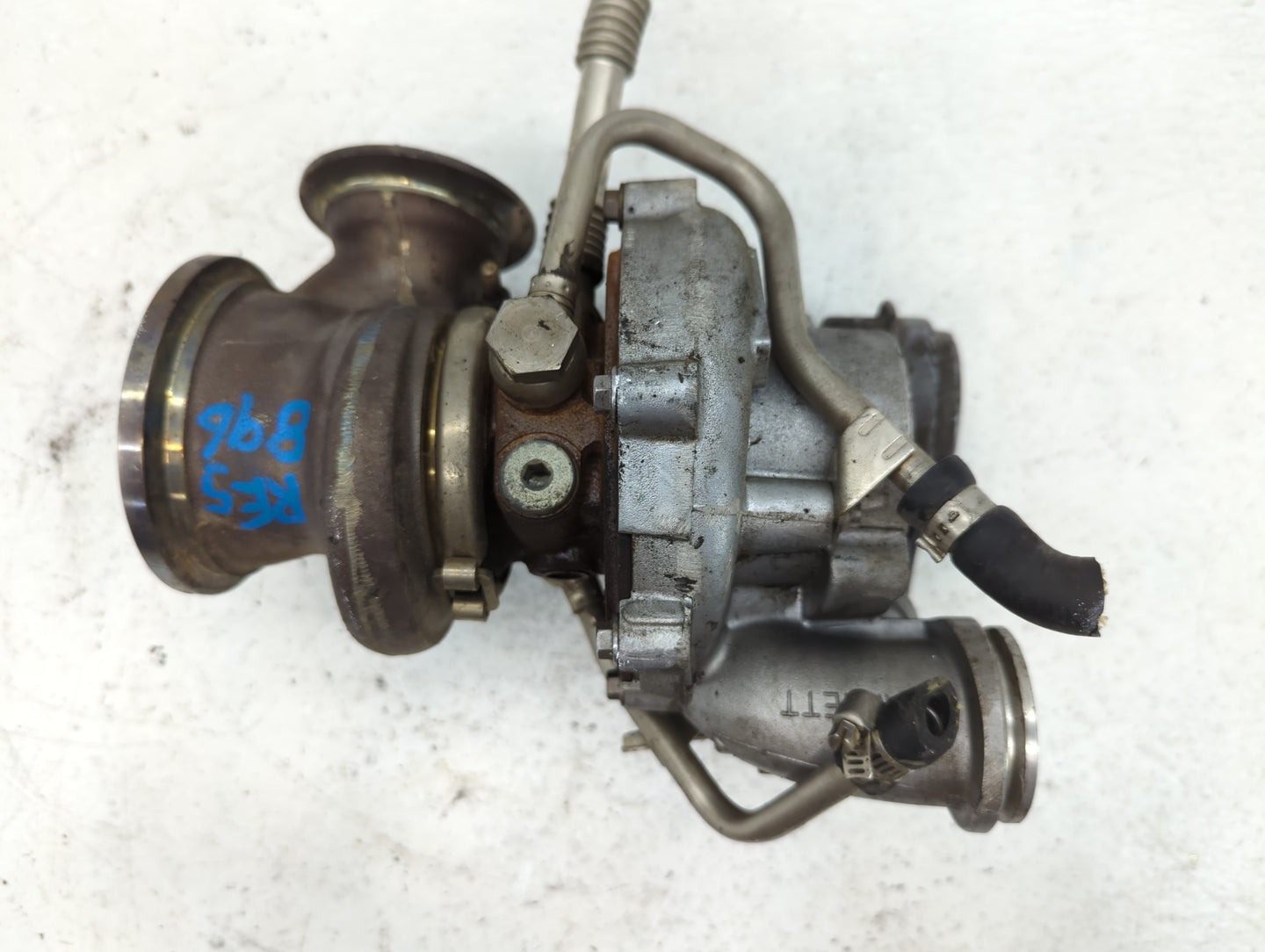 2009-2015 Bmw 750i Turbocharger Exhaust Manifold With Turbo Charger - Oemusedautoparts1.com