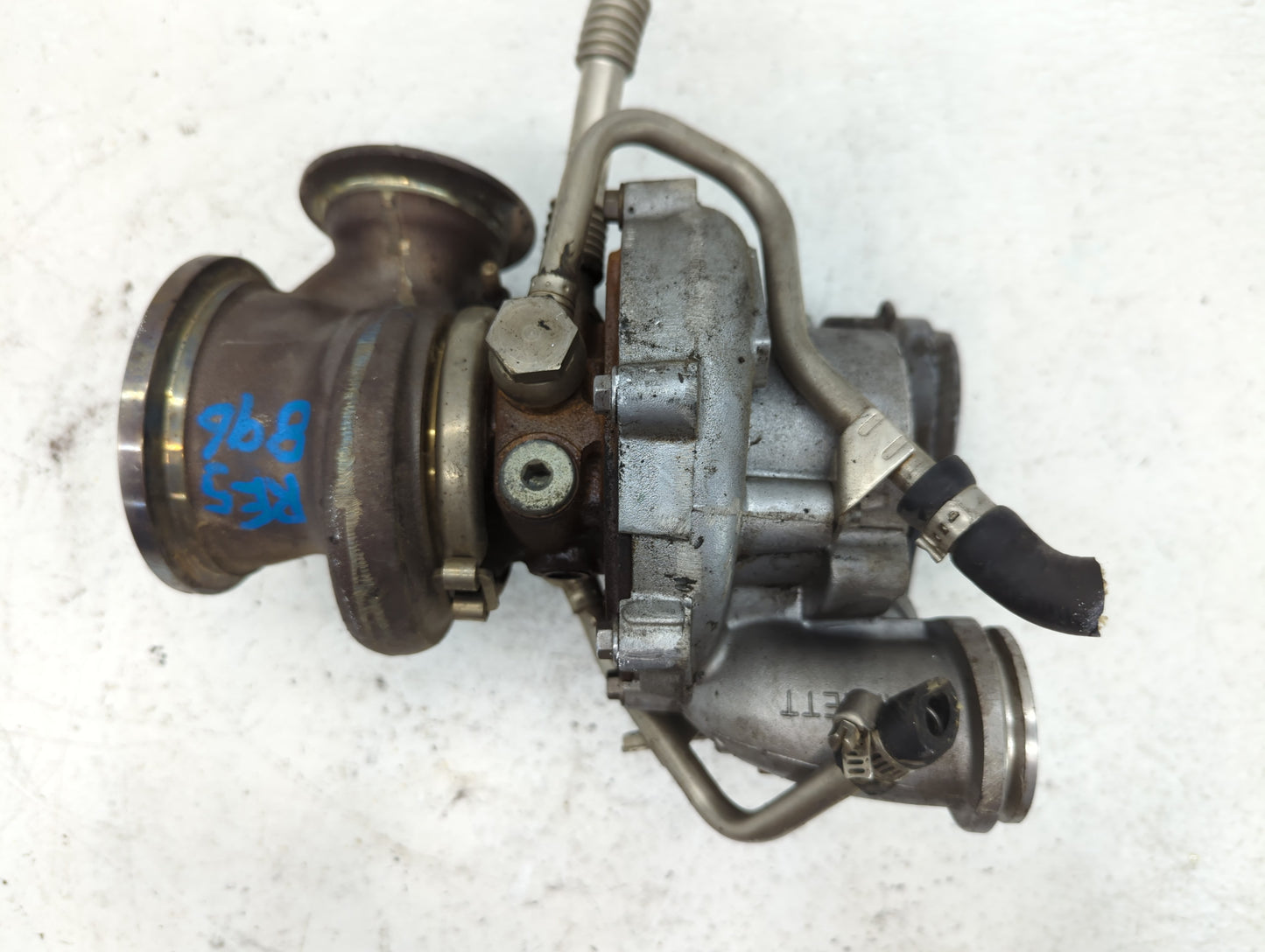 2009-2015 Bmw 750i Turbocharger Exhaust Manifold With Turbo Charger - Oemusedautoparts1.com