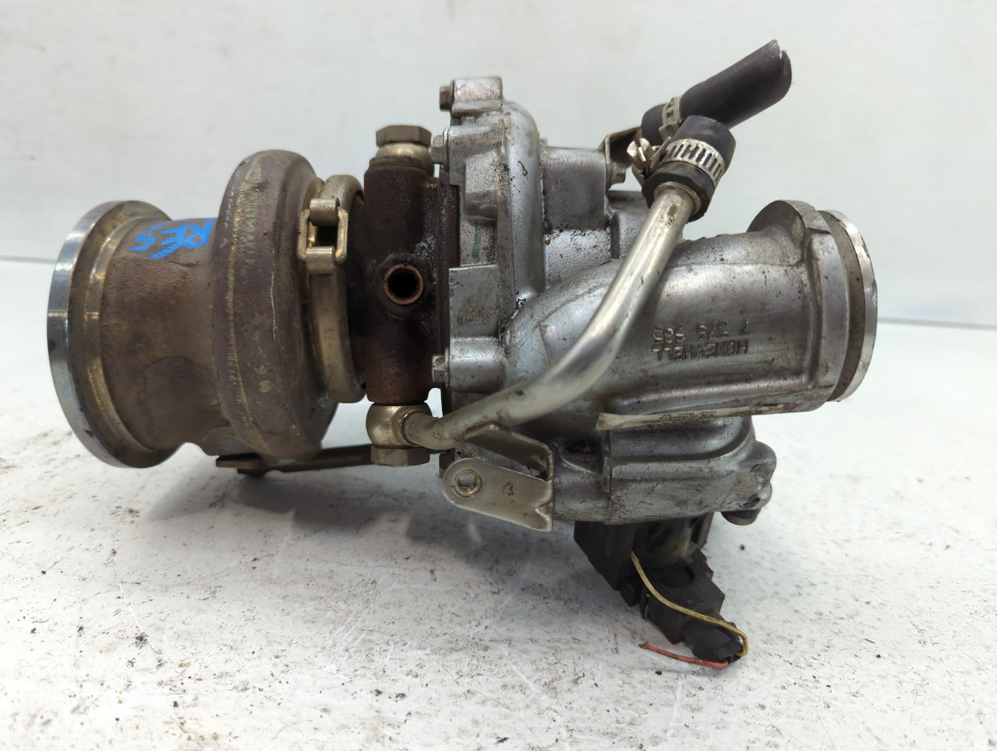 2009-2015 Bmw 750i Turbocharger Exhaust Manifold With Turbo Charger - Oemusedautoparts1.com