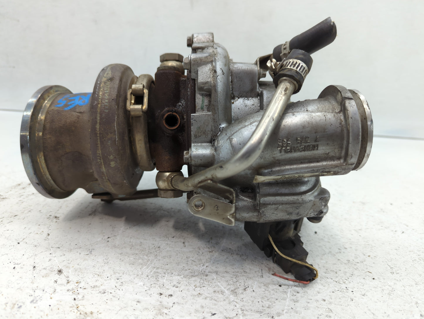 2009-2015 Bmw 750i Turbocharger Exhaust Manifold With Turbo Charger - Oemusedautoparts1.com