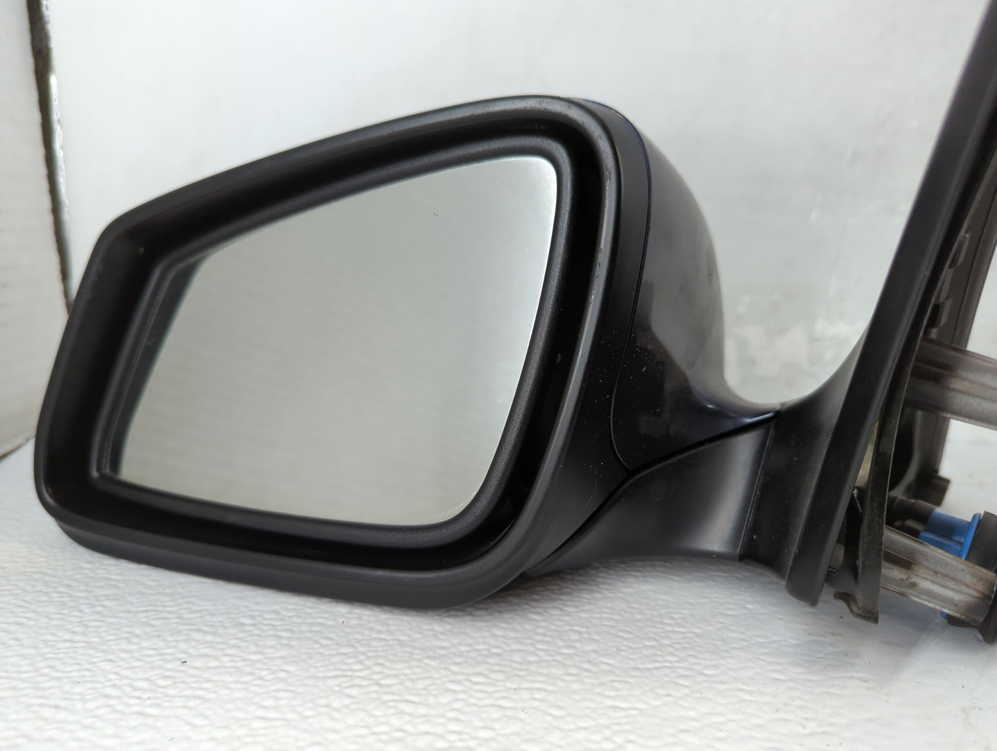 2010-2012 Bmw 750i Driver Side View Mirror - Left Door Mirror OEM Used - Oemusedautoparts1.com