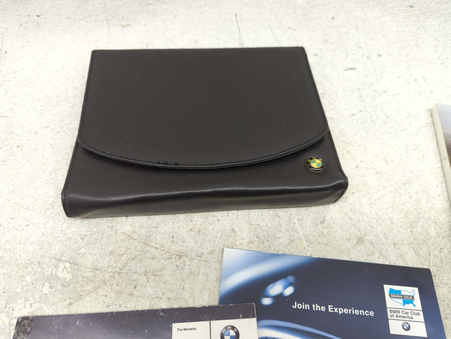 2011 Bmw 7 Series Owners Manual Book Guide P/N:01412604391 OEM Used Auto Parts - Oemusedautoparts1.com