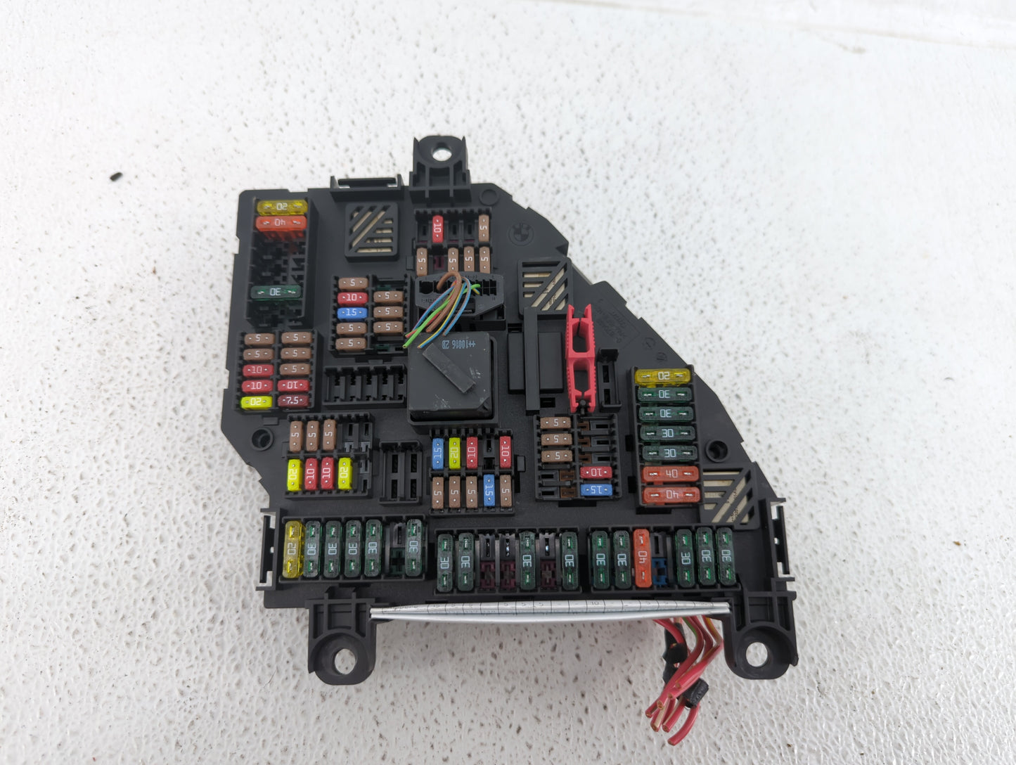 2011 Bmw 7 Series Fusebox Fuse Box Panel Relay Module P/N:9210857-02 Fits OEM Used Auto Parts - Oemusedautoparts1.com