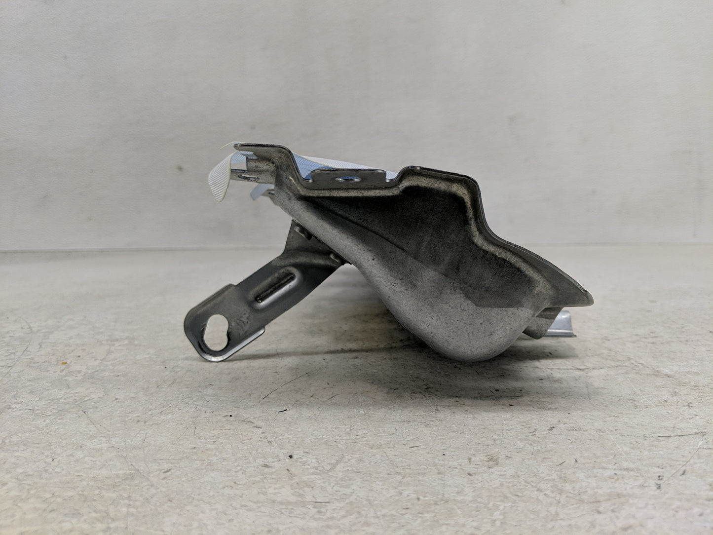 2008-2013 Bmw M3 Air Bag Passenger Right Knee OEM P/N:KF7151337129 Fits Fits 2007 2008 2009 2010 2011 2012 2013 OEM Used Aut