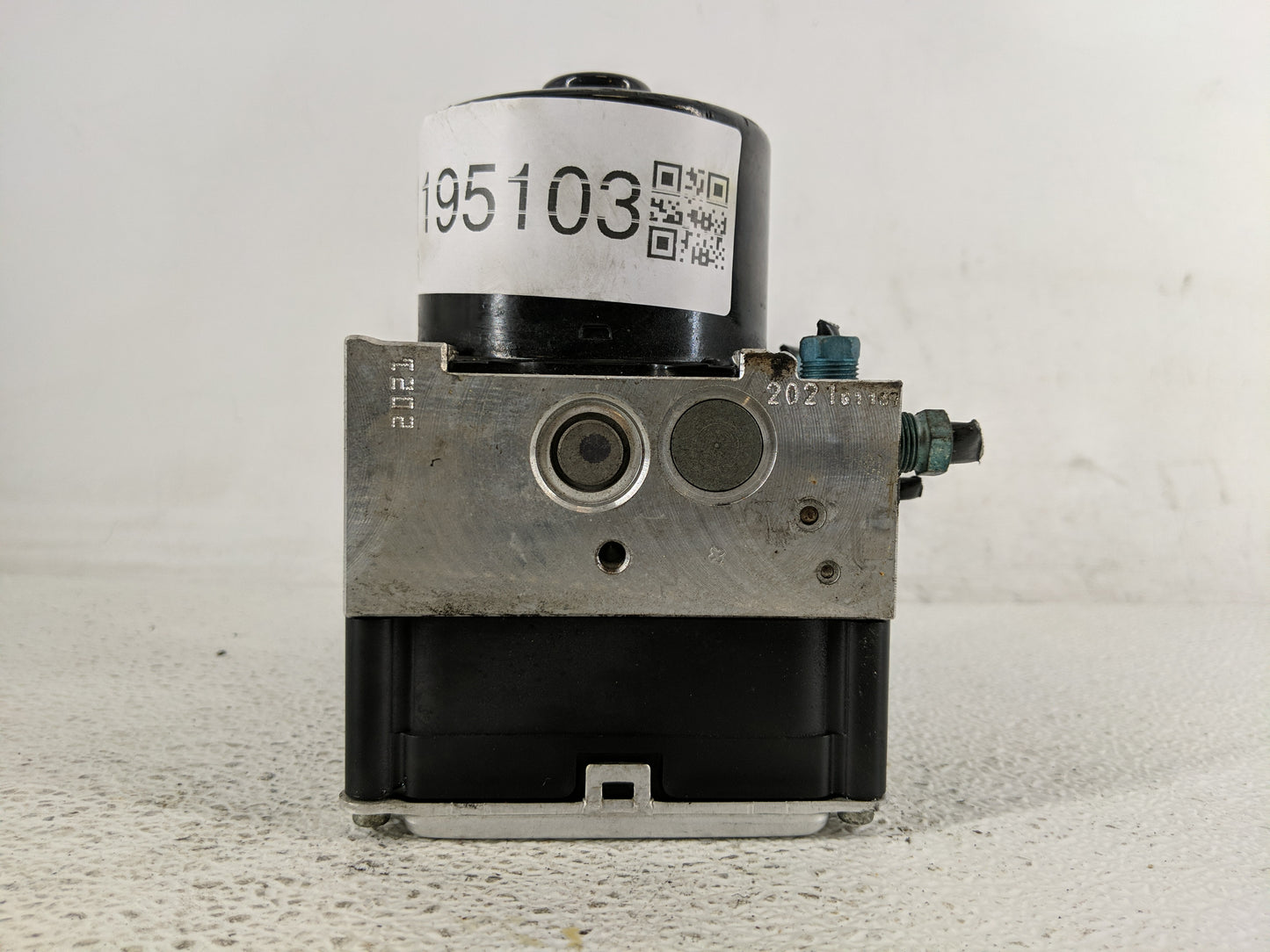 2011-2017 Bmw X3 ABS Pump Control Module Replacement P/N:3451-6851086-01 Fits Fits 2011 2012 2013 2014 2015 2016 2017 2018 O