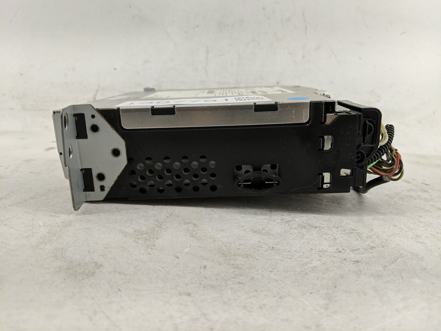 2011-2013 Bmw X3 Radio AM FM Cd Player Receiver Replacement P/N:9 257 498 Fits Fits 2010 2011 2012 2013 OEM Used Auto Parts 