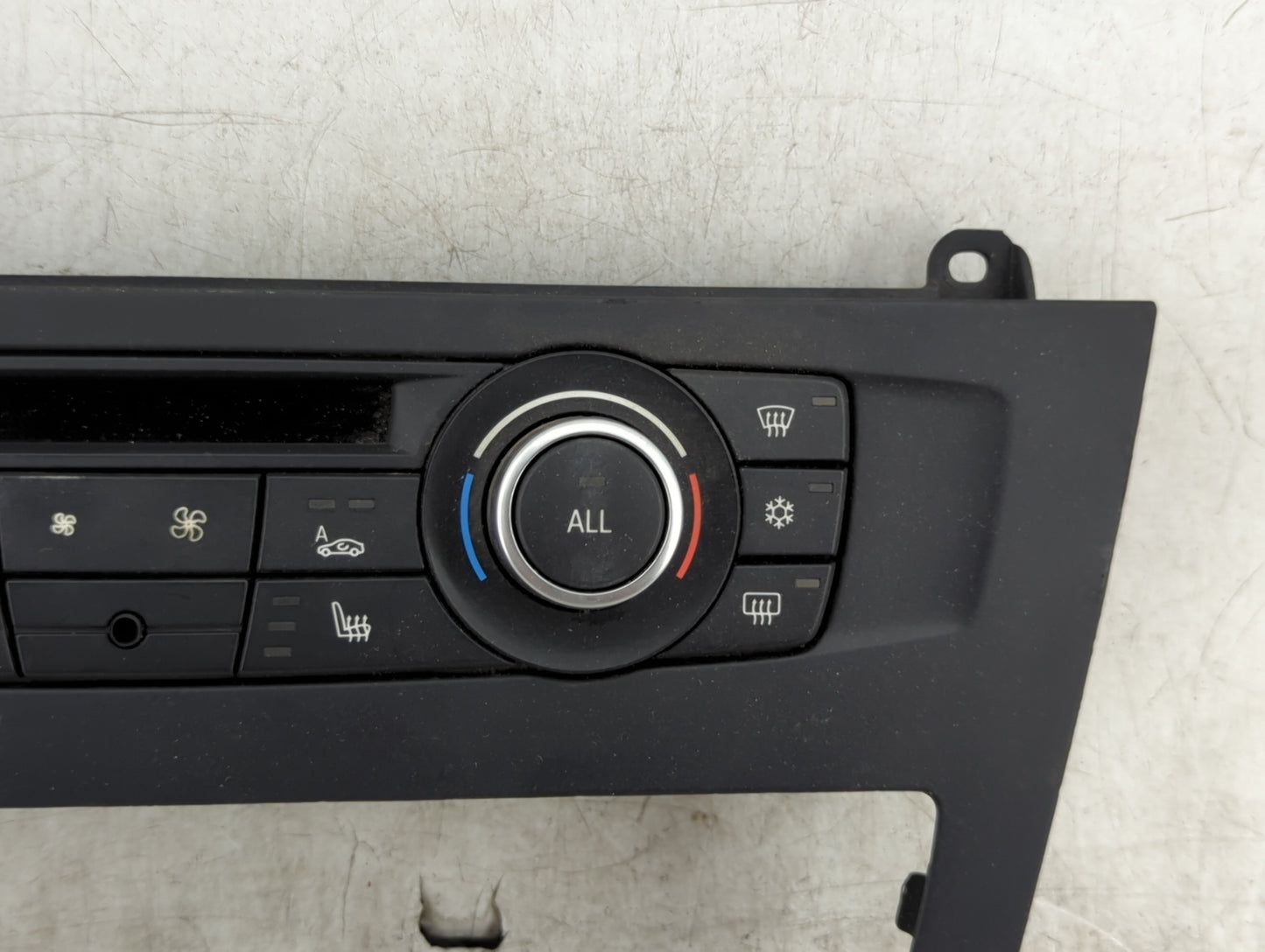 2011-2014 Bmw X3 Climate Control Module Temperature AC/Heater Replacement P/N:9252738-01 Fits Fits 2011 2012 2013 2014 OEM U