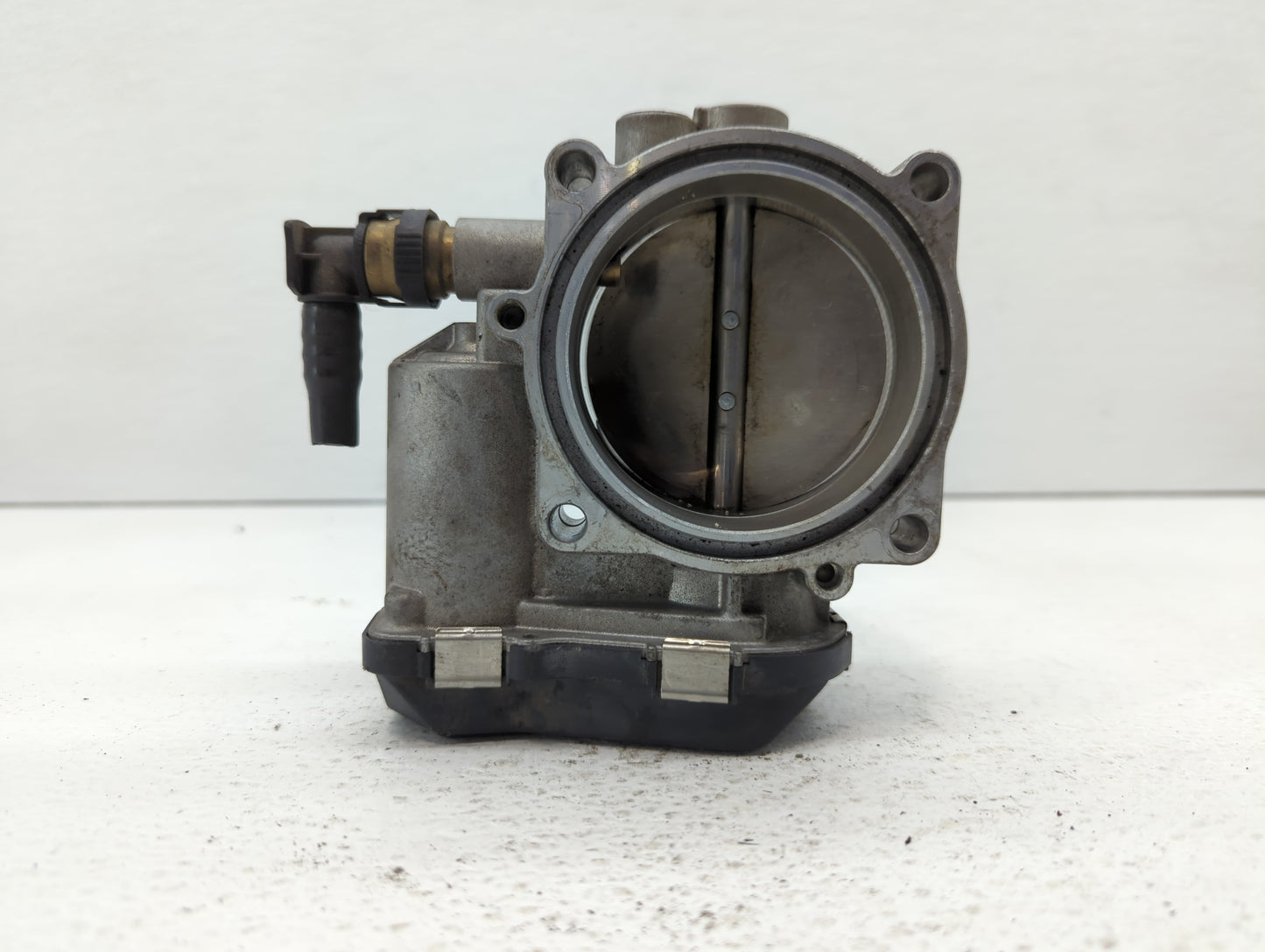 2011-2017 Bmw X3 Throttle Body P/N:1354 7597871-01 1354 7597871-03 Fits OEM Used Auto Parts - Oemusedautoparts1.com
