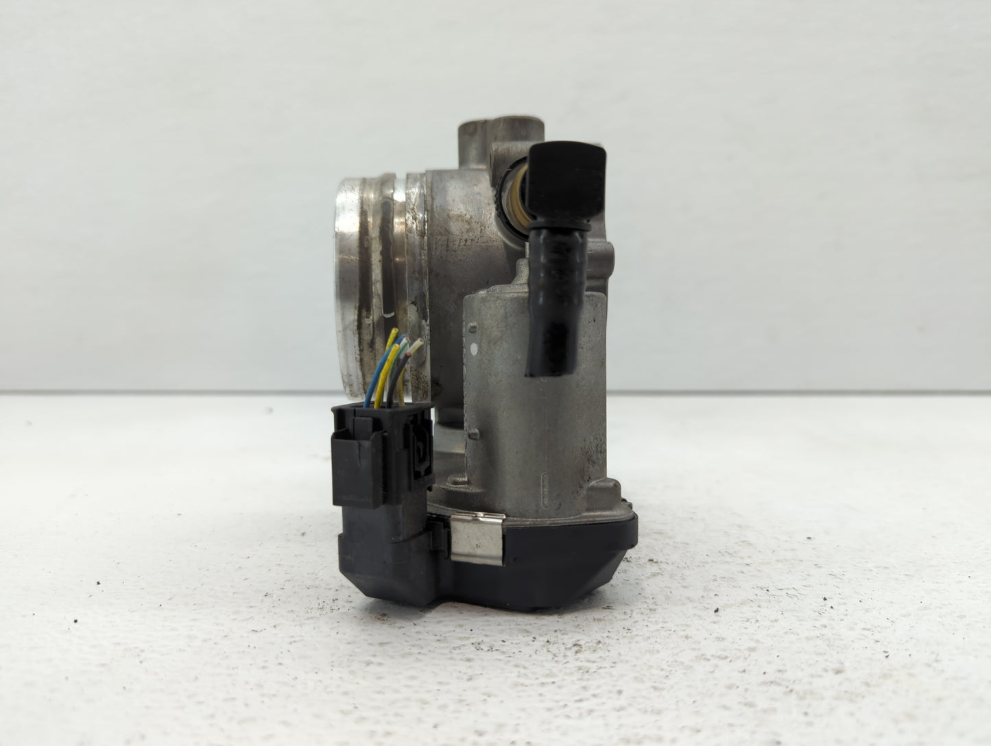 2011-2017 Bmw X3 Throttle Body P/N:1354 7597871-01 1354 7597871-03 Fits OEM Used Auto Parts - Oemusedautoparts1.com