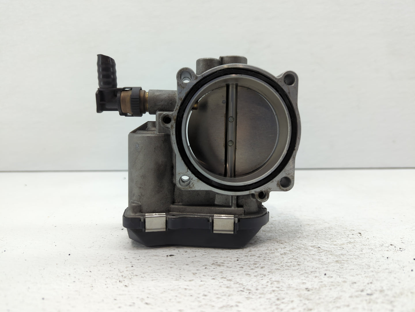 2011-2017 Bmw X3 Throttle Body P/N:1354 7597871-01 1354 7597871-03 Fits OEM Used Auto Parts - Oemusedautoparts1.com