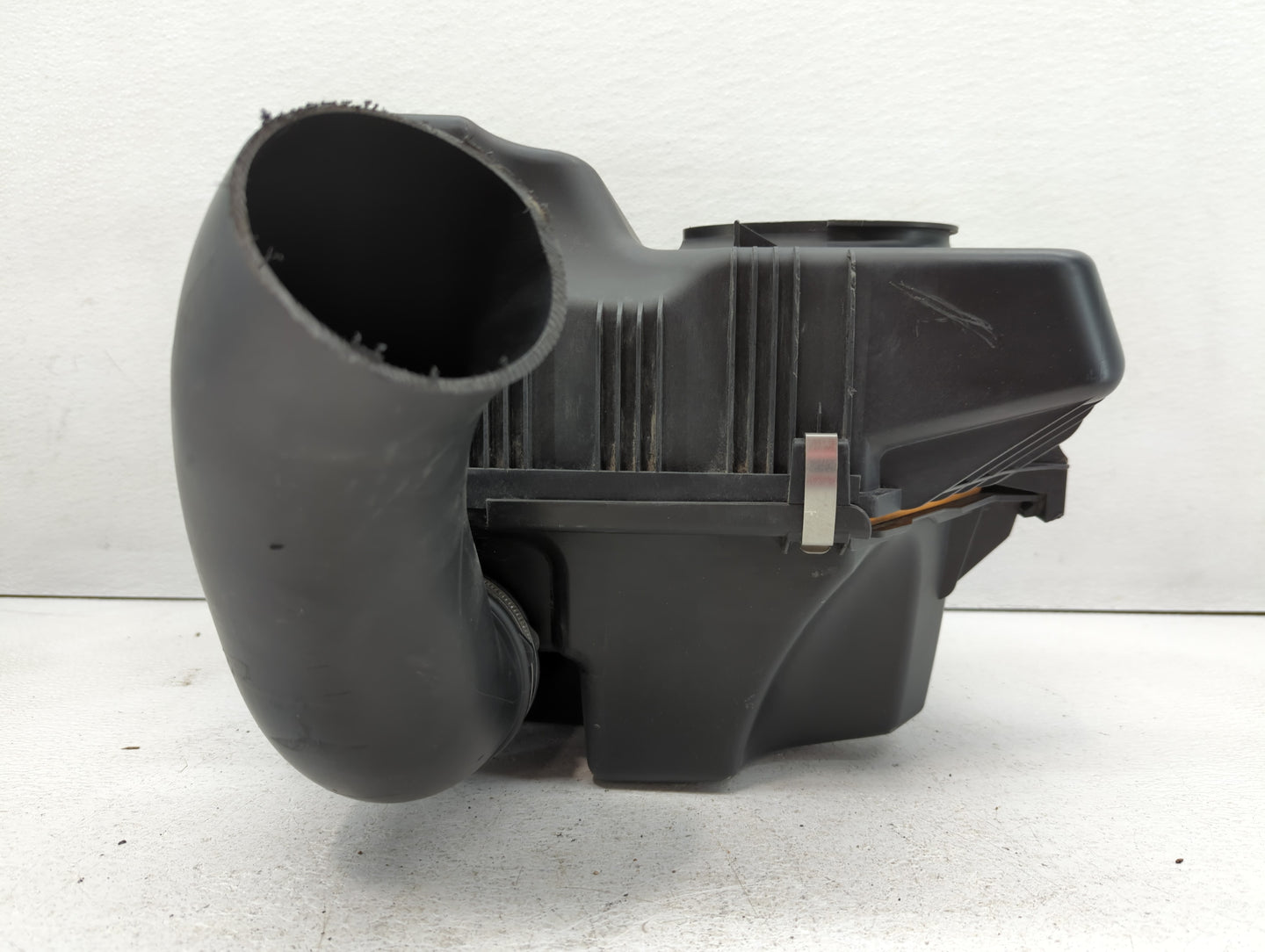 2011-2012 Bmw X3 Air Cleaner Intake-duct Hose Tube - Oemusedautoparts1.com