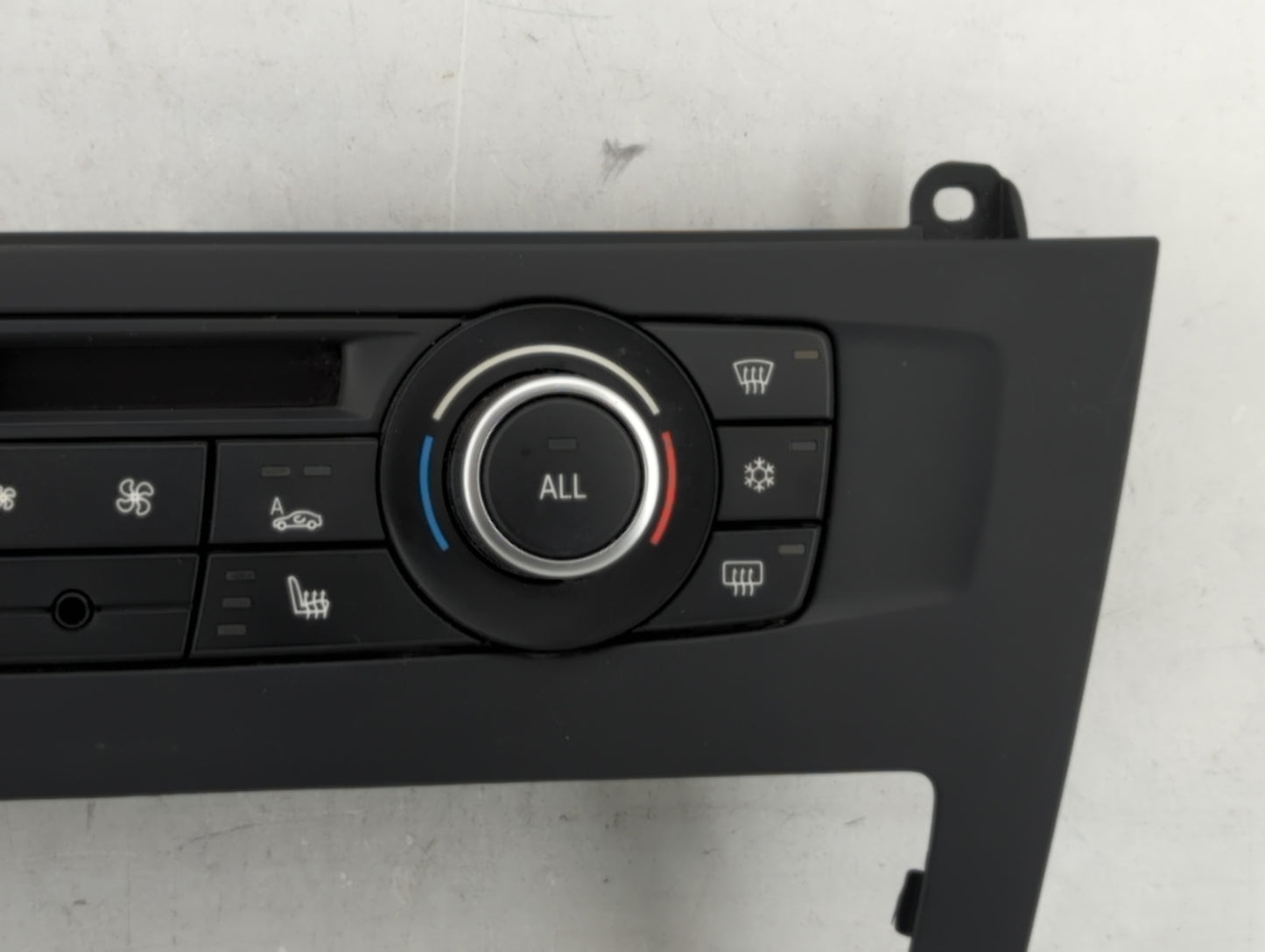 2011-2013 Bmw X3 Climate Control Module Temperature AC/Heater Replacement P/N:9252738-01 Fits Fits 2011 2012 2013 OEM Used A