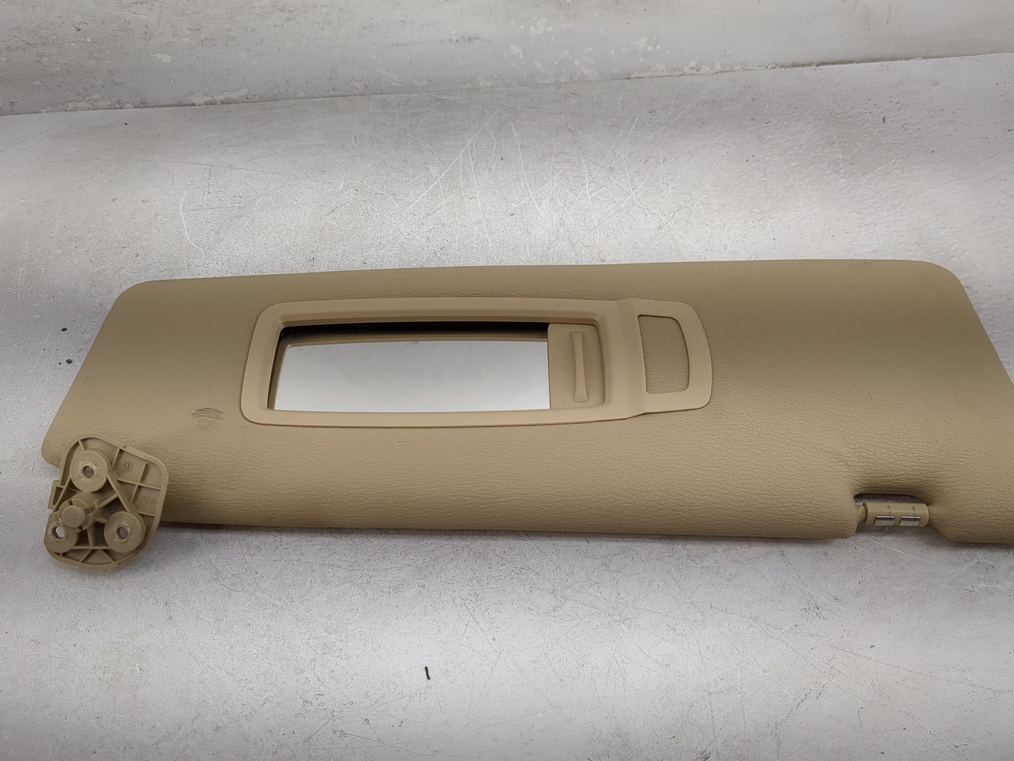 2007-2013 Bmw X5 Sun Visor Shade Replacement Passenger Right Mirror Fits Fits 2007 2008 2009 2011 2012 2013 OEM Used Auto Pa