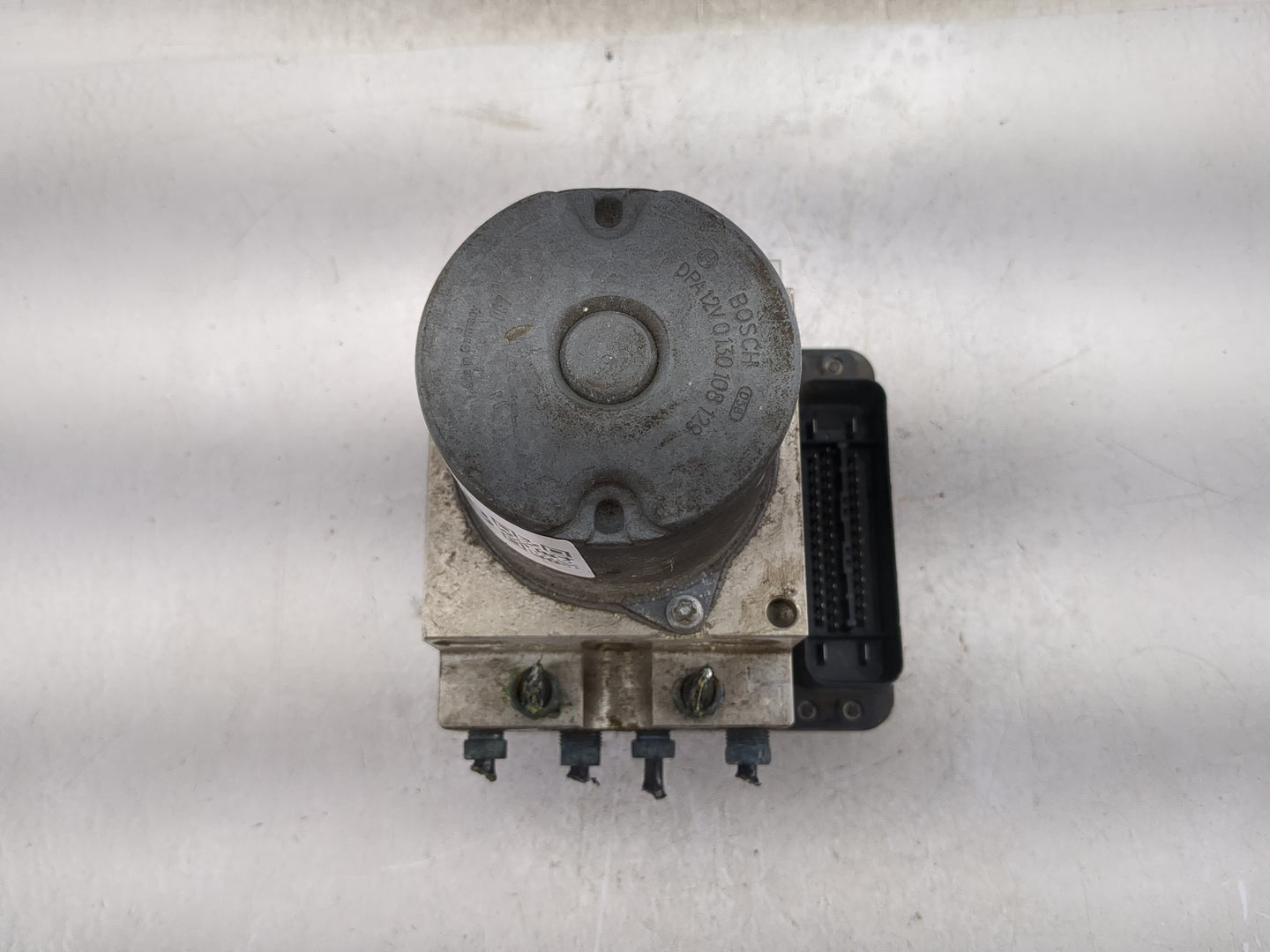 2011-2012 Bmw X5 ABS Pump Control Module Replacement P/N:6793488 Fits Fits 2011 2012 OEM Used Auto Parts - Oemusedautoparts1