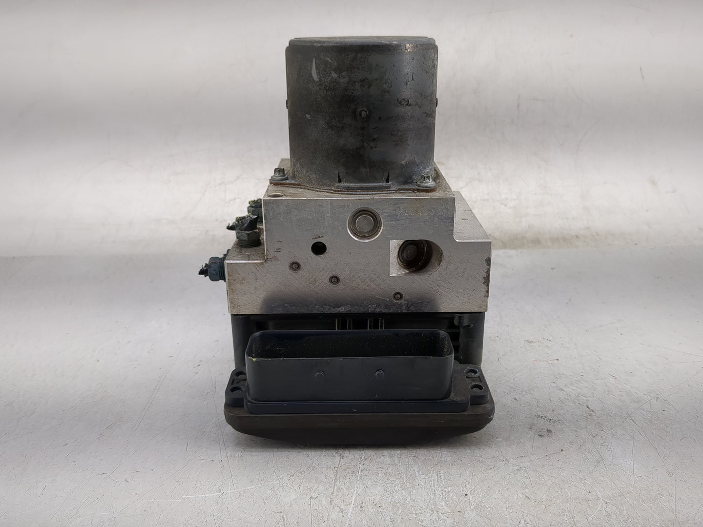 2011-2012 Bmw X5 ABS Pump Control Module Replacement P/N:6793488 Fits Fits 2011 2012 OEM Used Auto Parts - Oemusedautoparts1