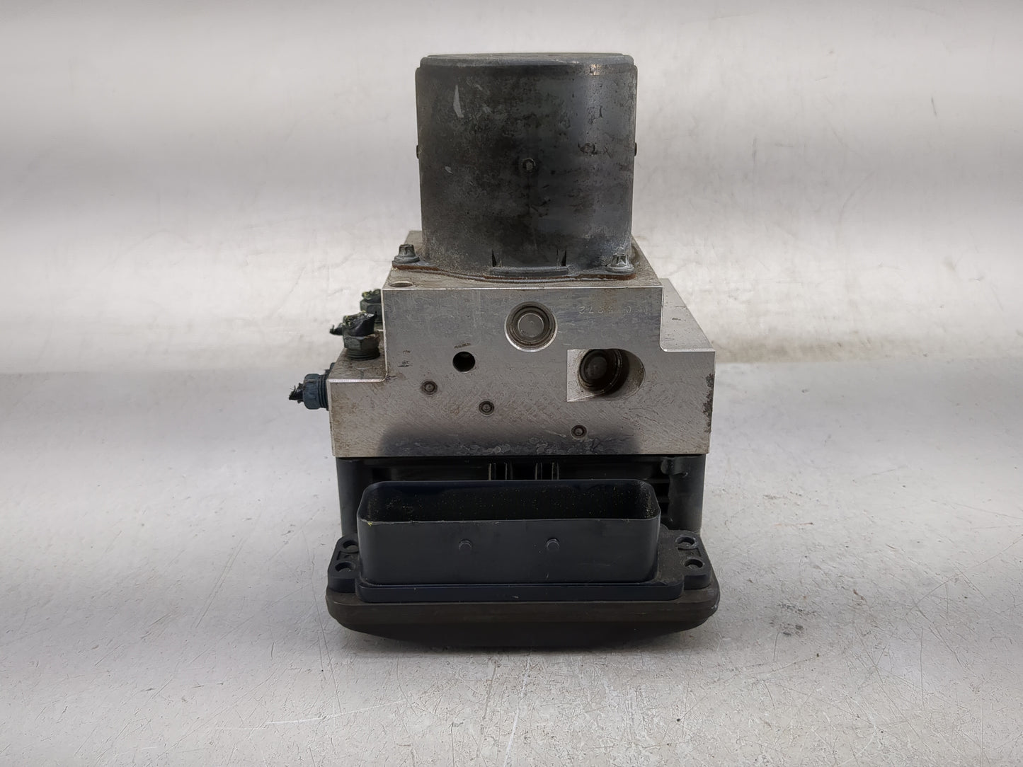 2011-2012 Bmw X5 ABS Pump Control Module Replacement P/N:6793488 Fits Fits 2011 2012 OEM Used Auto Parts - Oemusedautoparts1