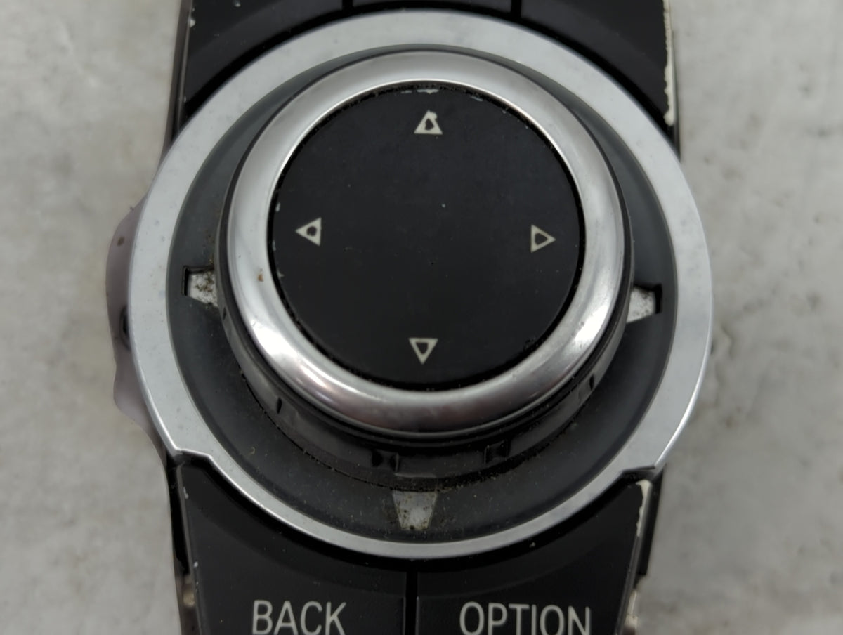 2011 Bmw X5 Radio AM FM Cd Player Receiver Replacement P/N:9231116 033625107 Fits OEM Used Auto Parts - Oemusedautoparts1.co