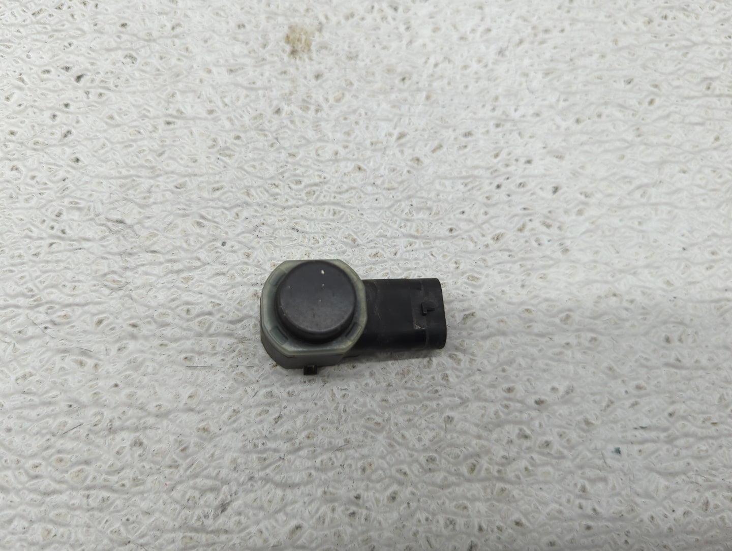 2011 Bmw X5 Front Park Assist Sensor Black - Oemusedautoparts1.com