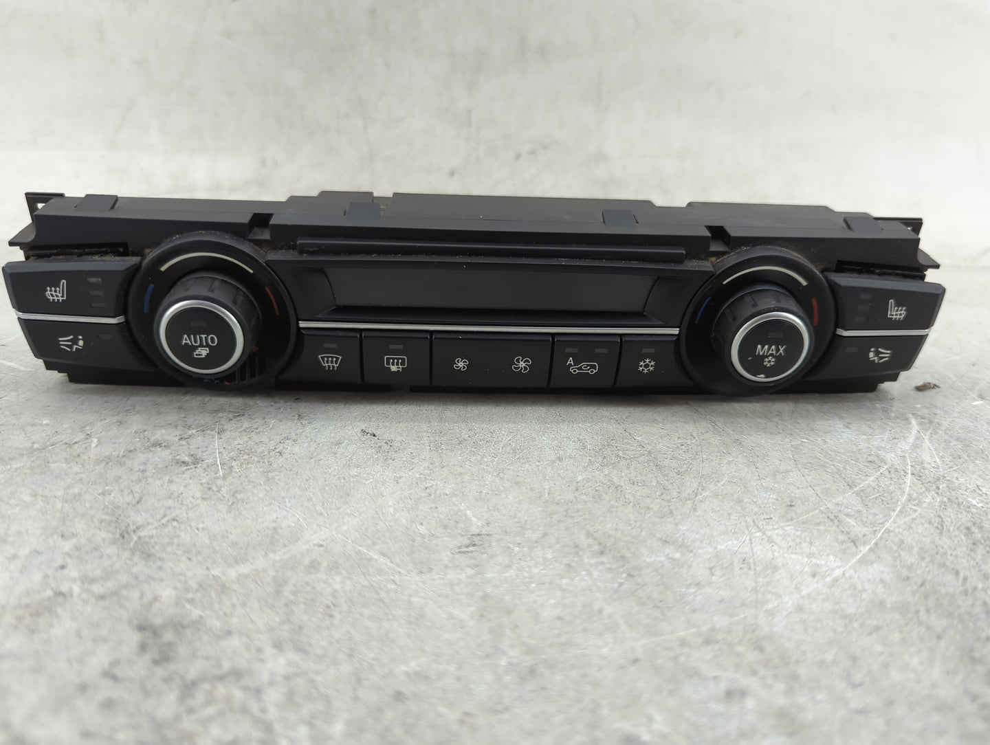2007-2013 Bmw X5 Climate Control Module Temperature AC/Heater Replacement P/N:9 227 924 Fits OEM Used Auto Parts - Oemusedau