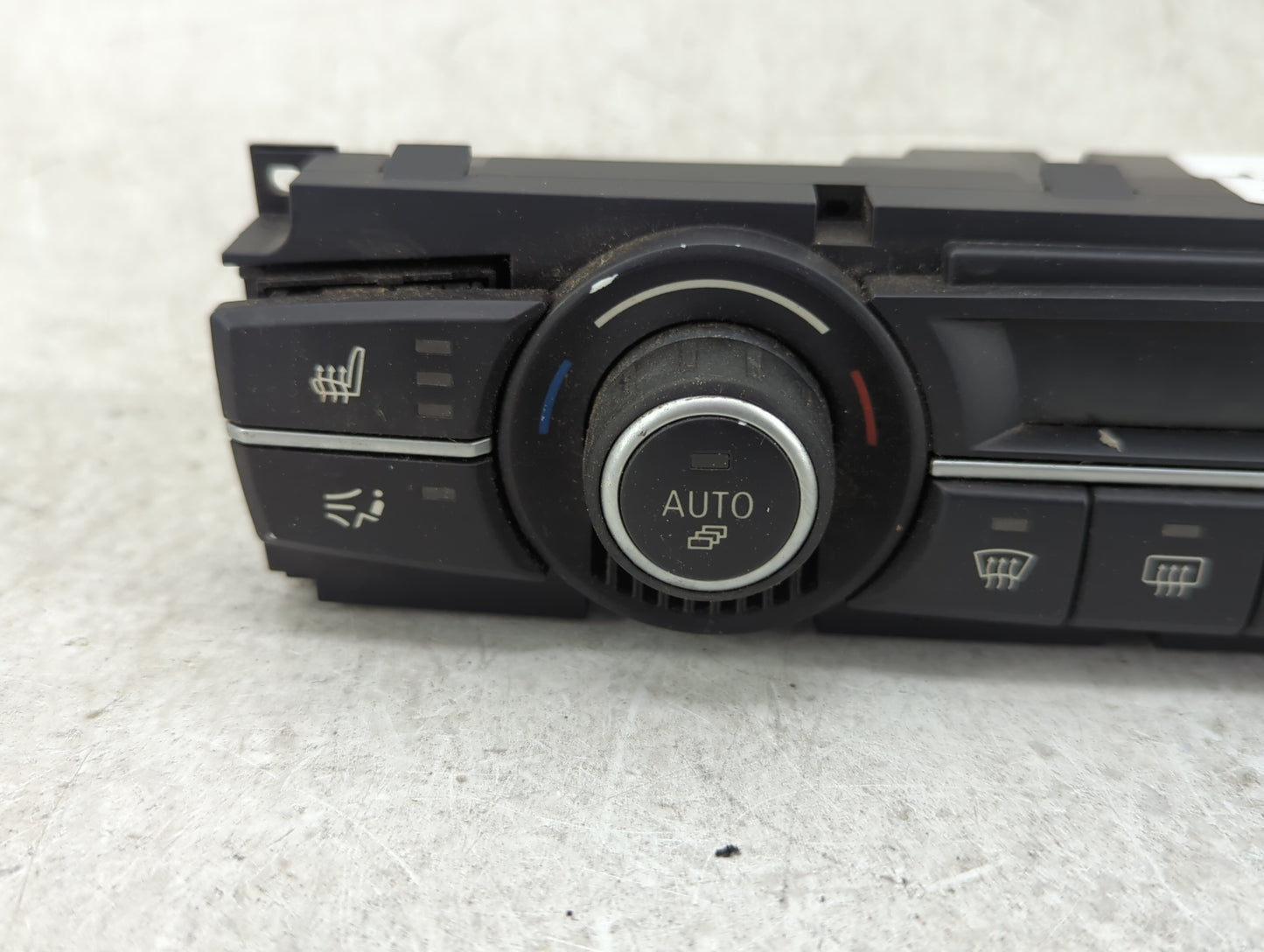 2007-2013 Bmw X5 Climate Control Module Temperature AC/Heater Replacement P/N:9 227 924-01 Fits OEM Used Auto Parts - Oemuse