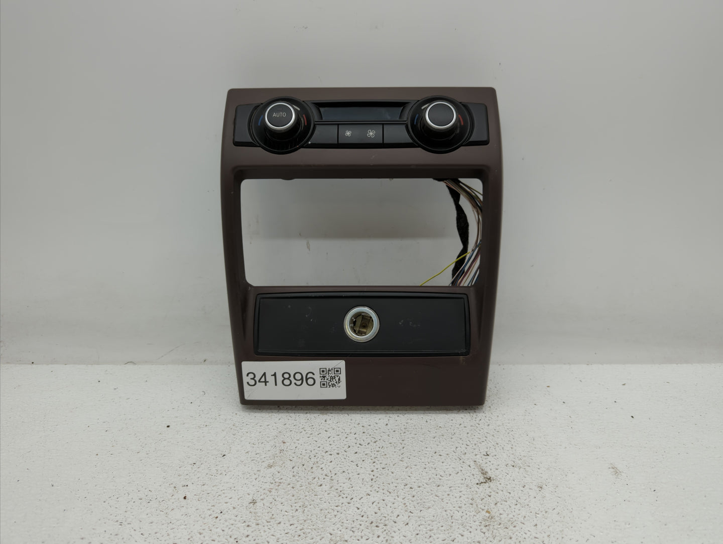 2007-2013 Bmw X5 Climate Control Module Temperature AC/Heater Replacement P/N:9 215 514 9215514 Fits OEM Used Auto Parts - O