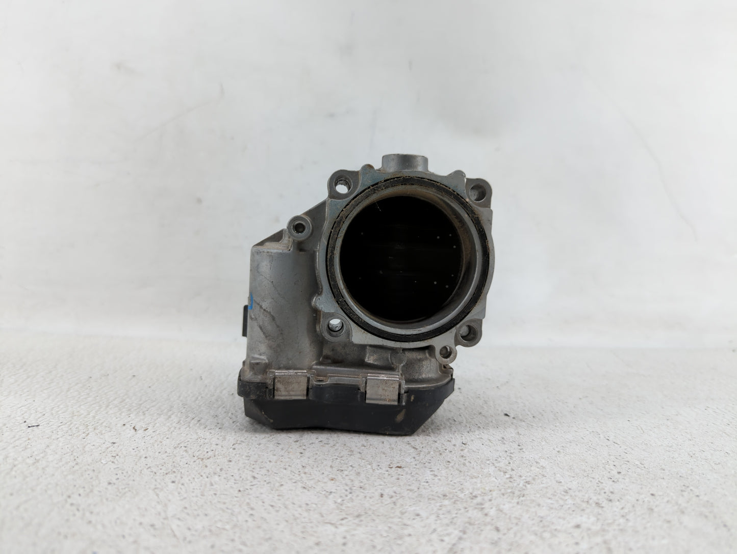 2011-2018 Bmw X5 Throttle Body P/N:7 555 944 7555944 Fits Fits 2008 2009 2010 2011 2012 2013 2014 2015 2016 2017 2018 OEM Us